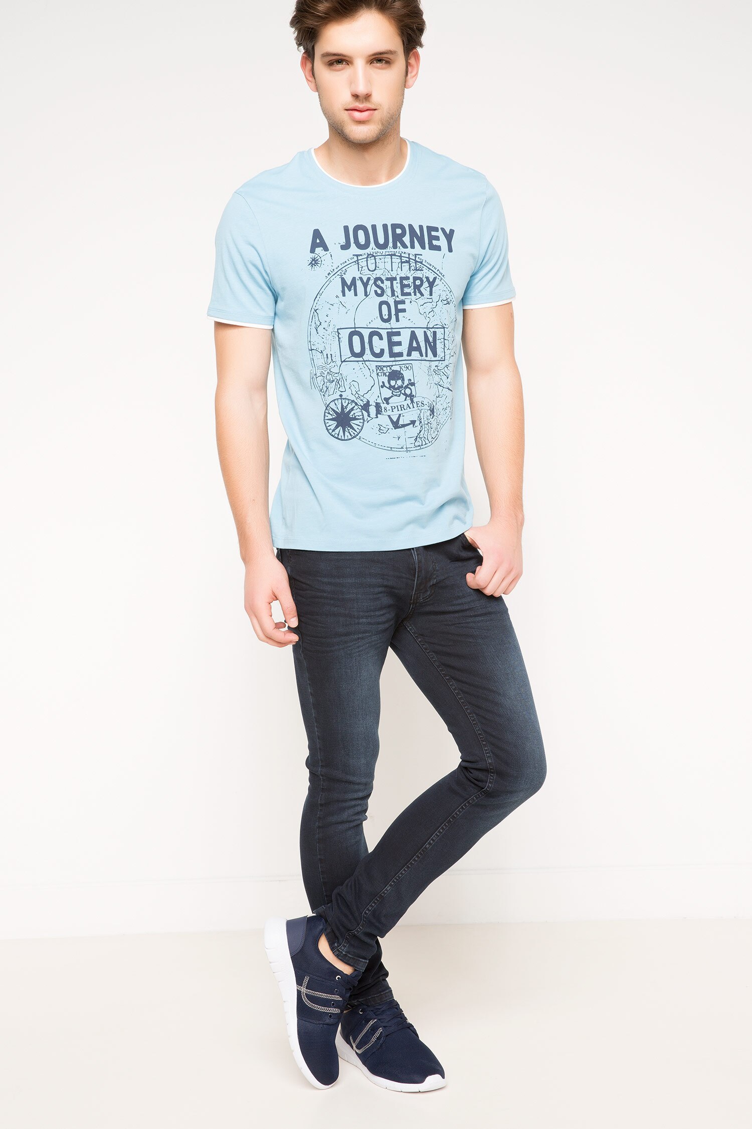 DeFacto Damen T-Shirt Mit V-Ausschnitt – Aus 100% Baumwolle, Weich & Bequem