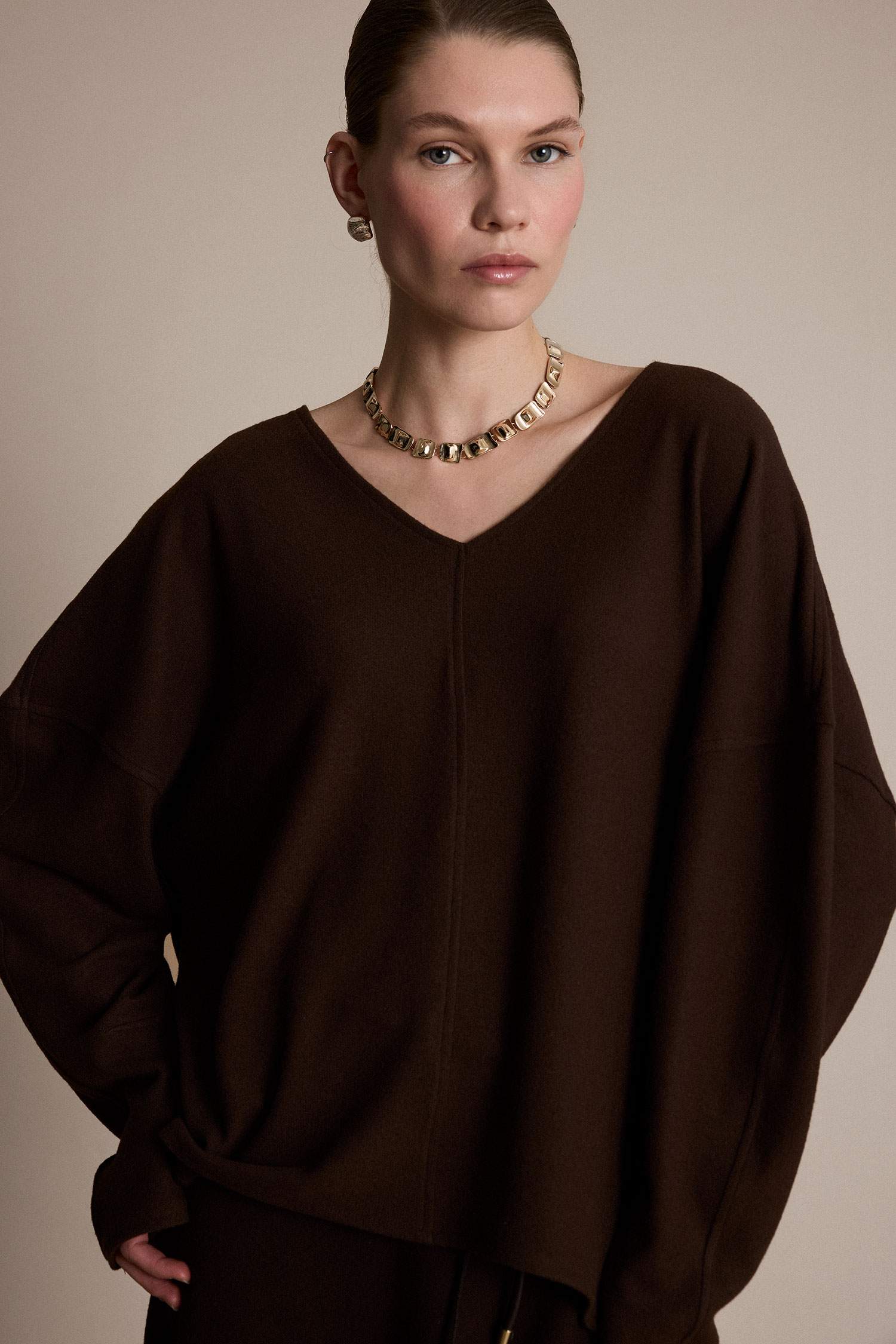 Relax Fit V-Neck Ribbed Sweatshirt