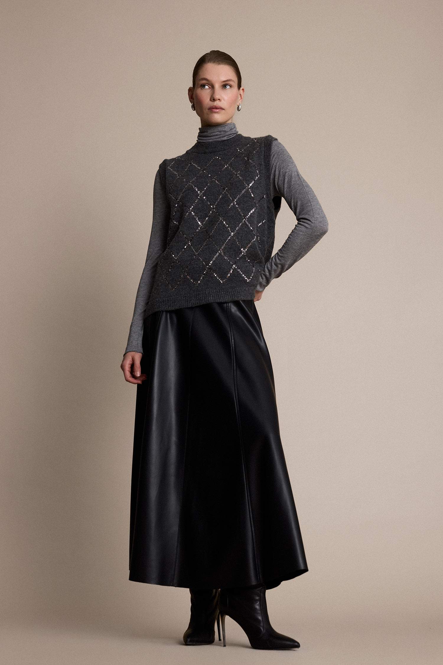 A Cut Faux Leather Knitted Skirt