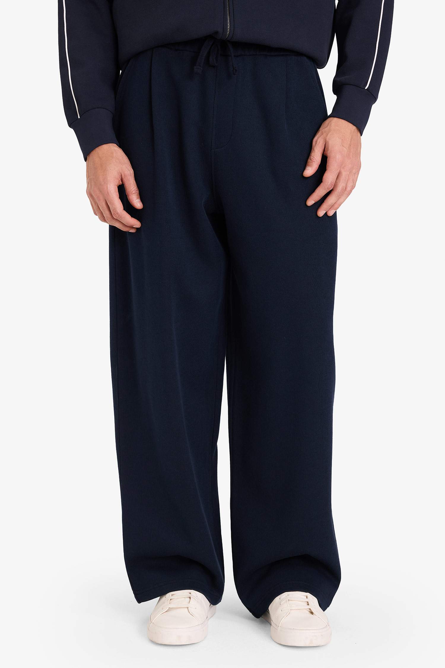 Barrel Fit Beli Bağcıklı Eşofman Altı