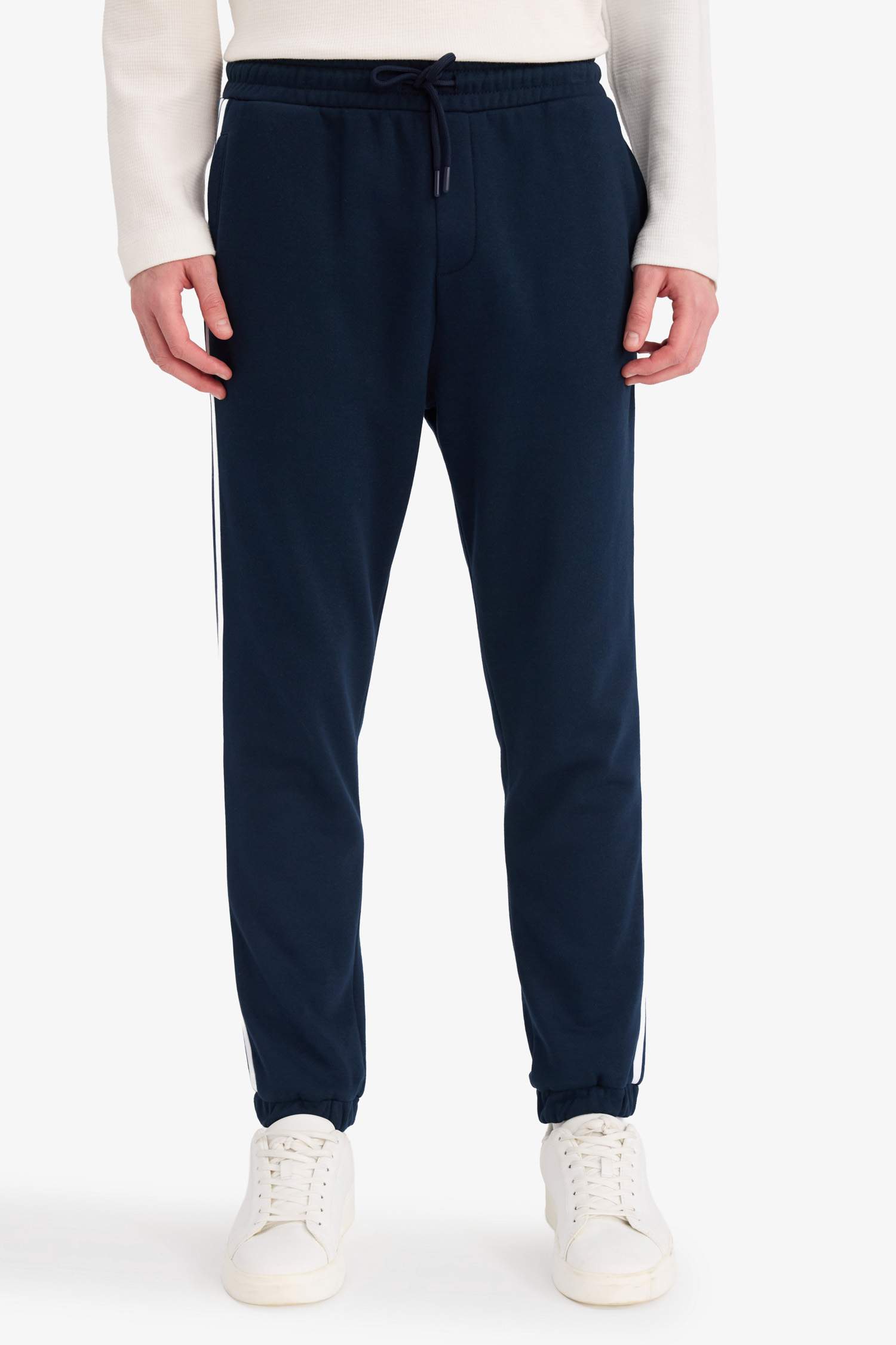 Beli Bağcıklı Düz Paça Eşofman Altı