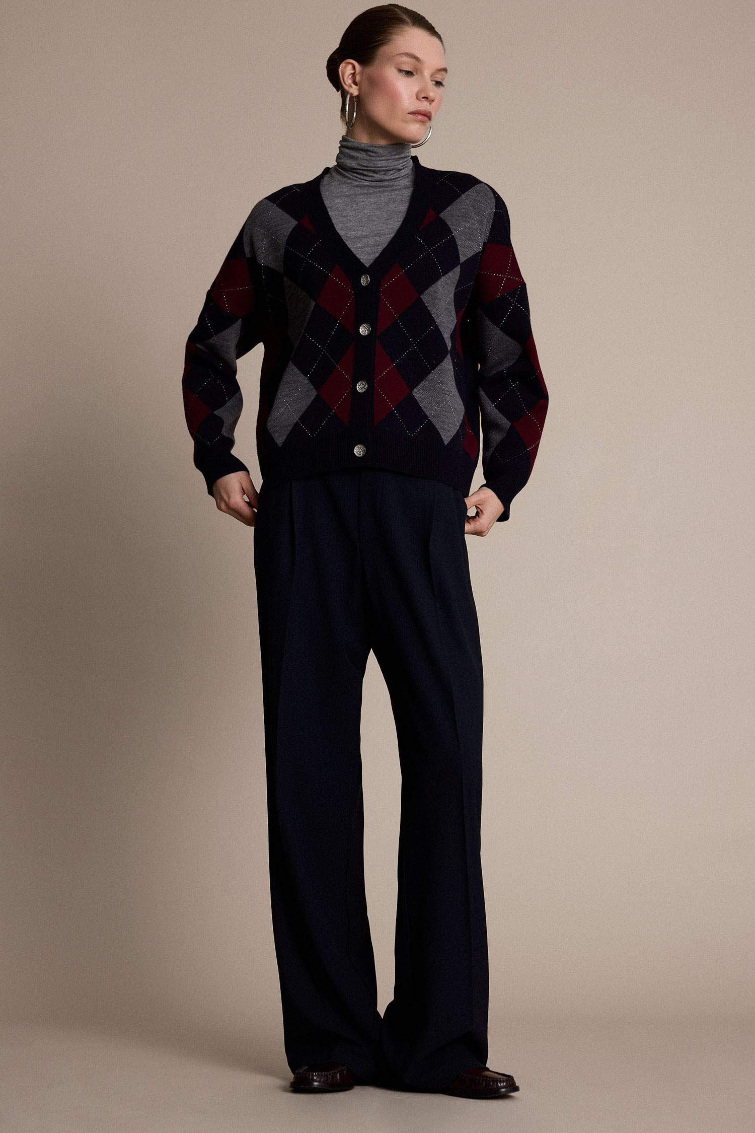 Брюки Wide Leg с двумя карманами, высокой посадкой и прямыми штанинами