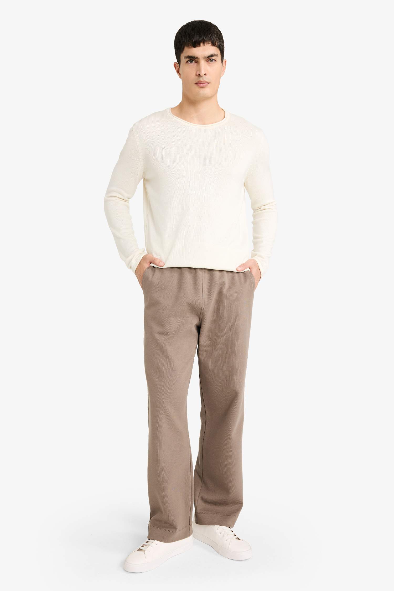 Beli Bağcıklı Düz Paça Eşofman Altı