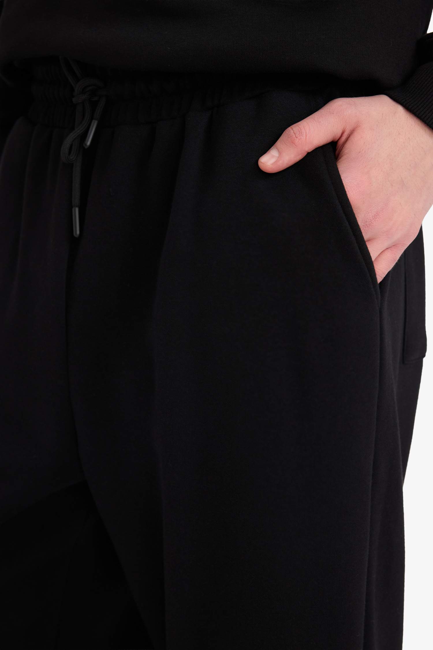 Beli Bağcıklı Düz Paça Eşofman Altı