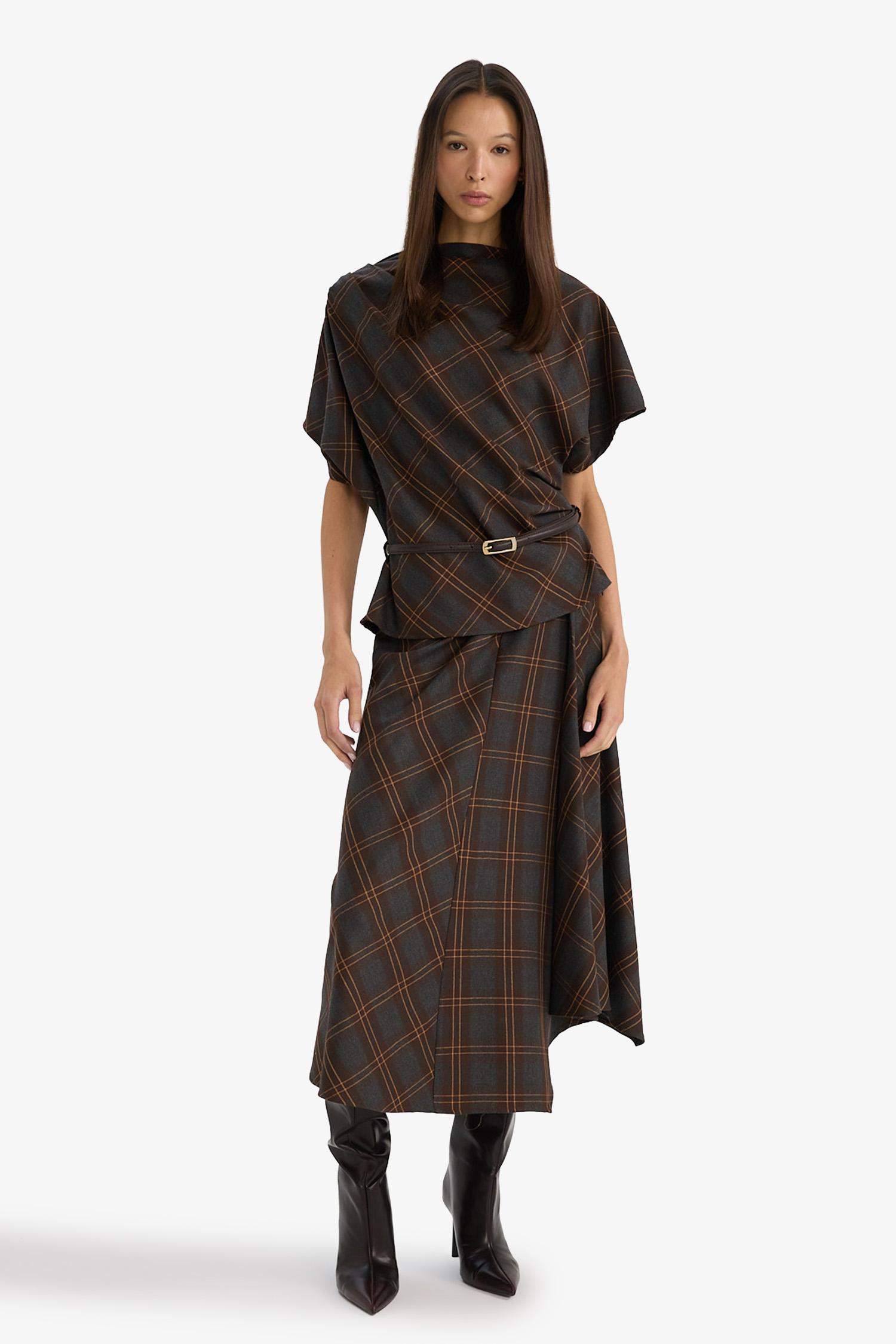 Fitted Dik Yaka Kareli Flanel Kısa Kollu Bluz