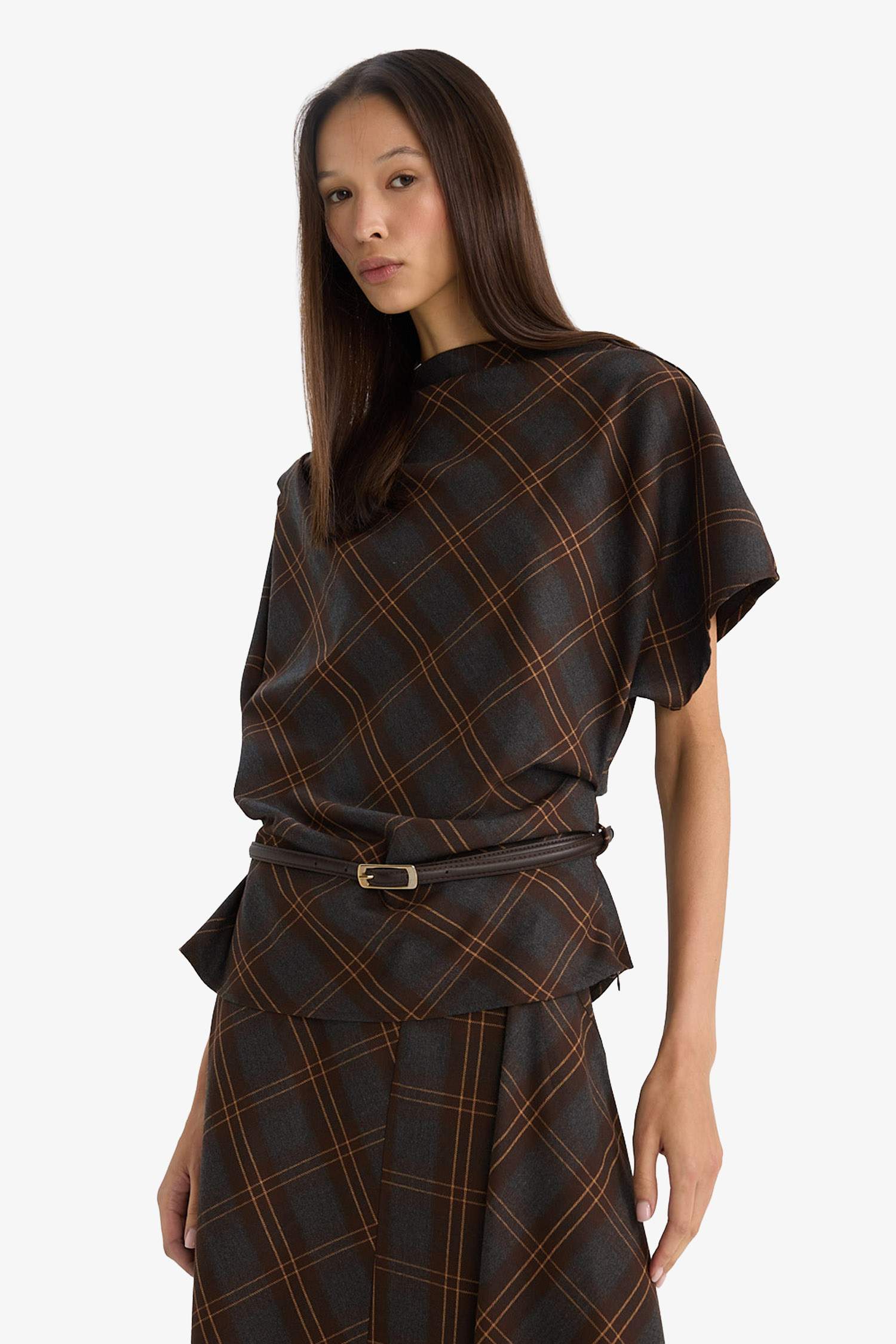 Fitted Dik Yaka Kareli Flanel Kısa Kollu Bluz