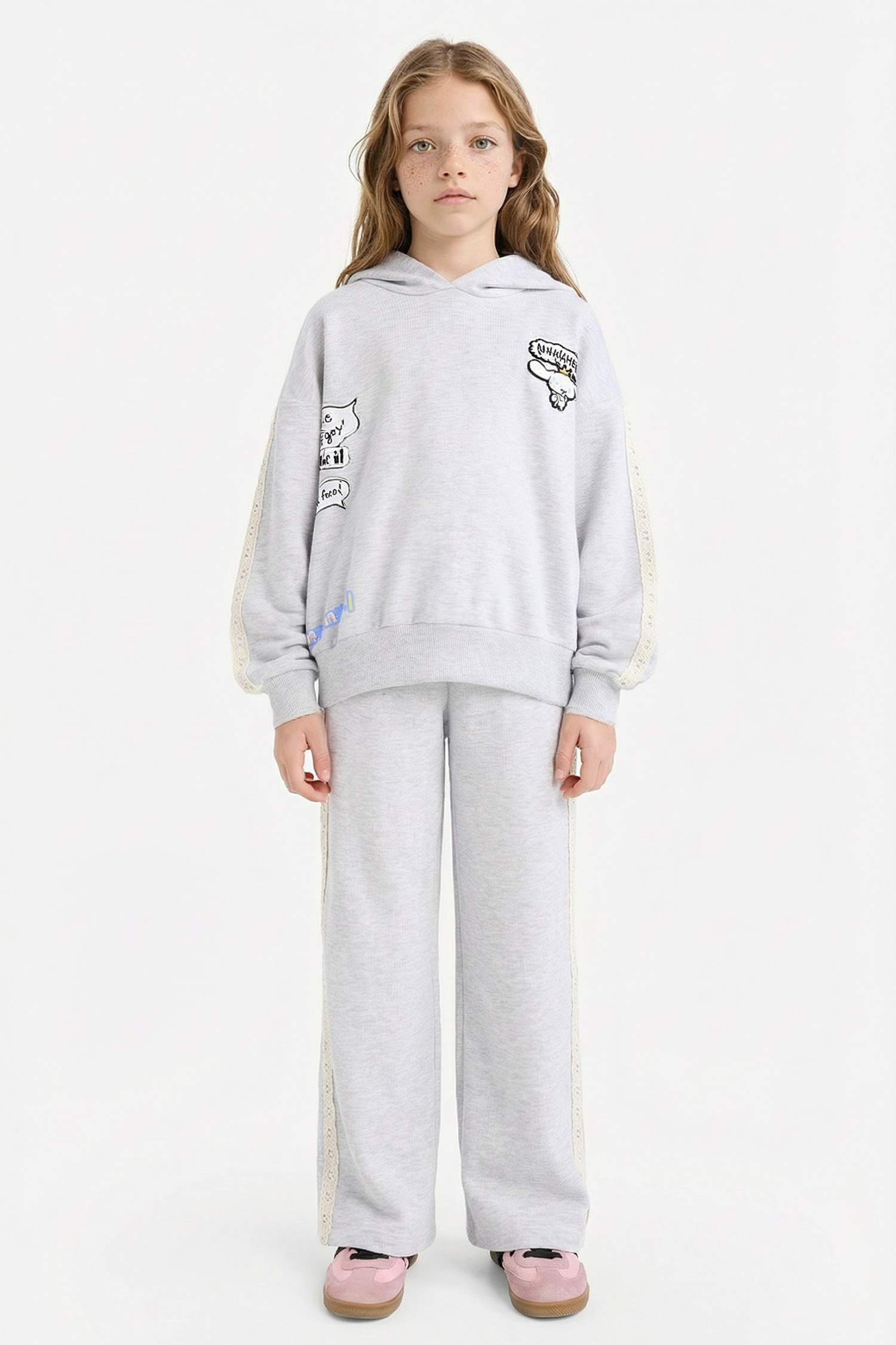 Kız Çocuk Kapüşonlu Baskılı Sweatshirt