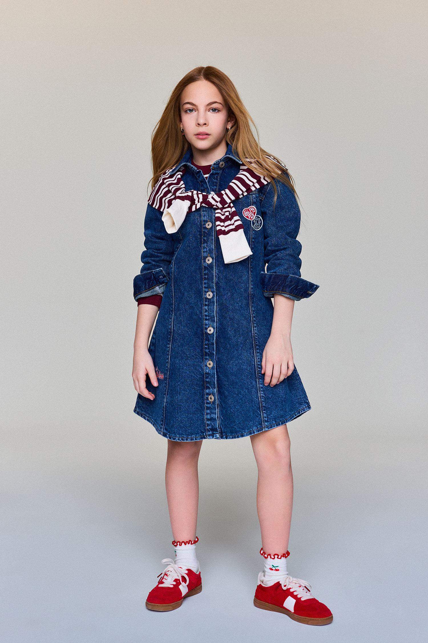 Қыздарға арналған ұзын жеңді джинс көйлек