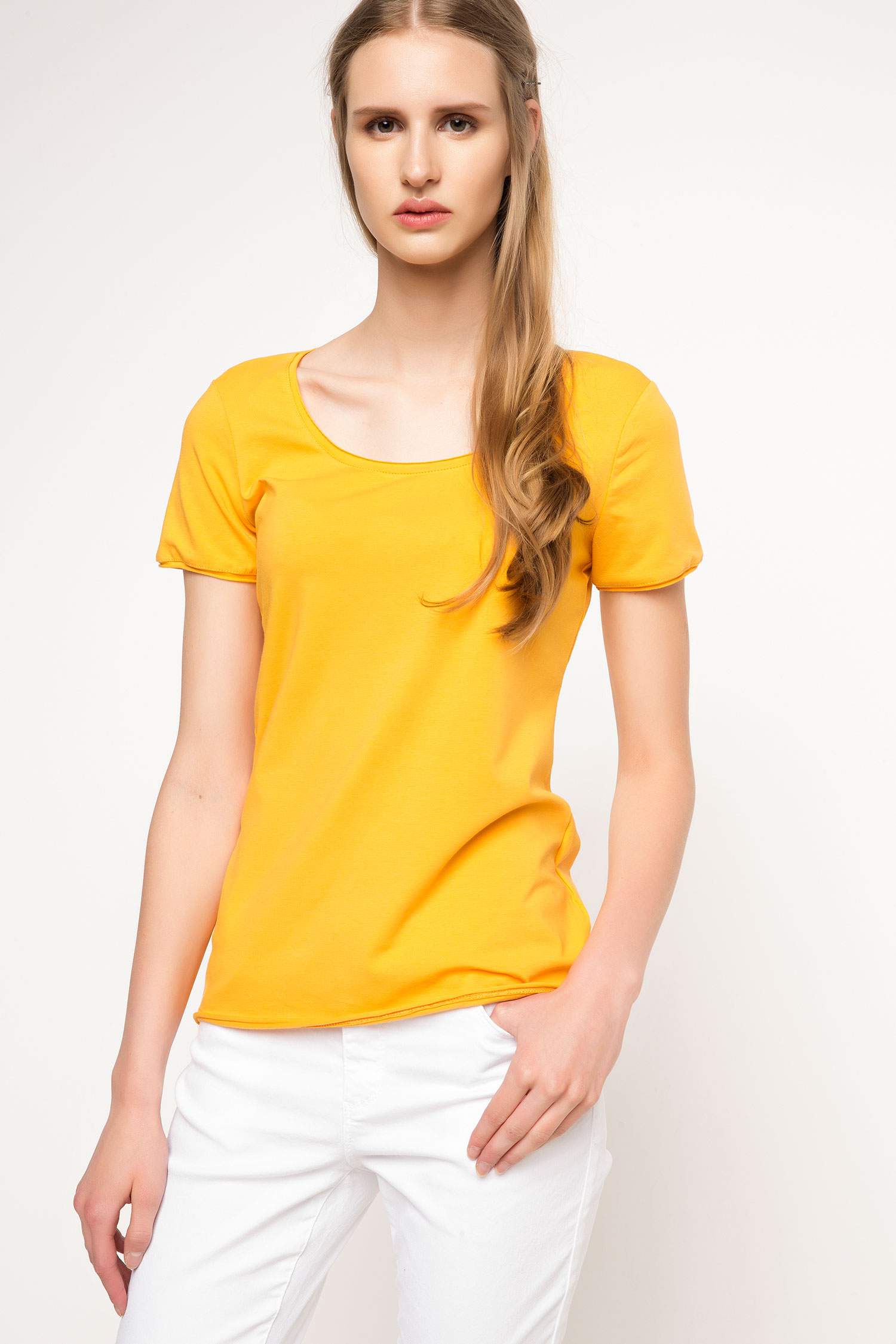 Defacto Basic T-shirt. 1