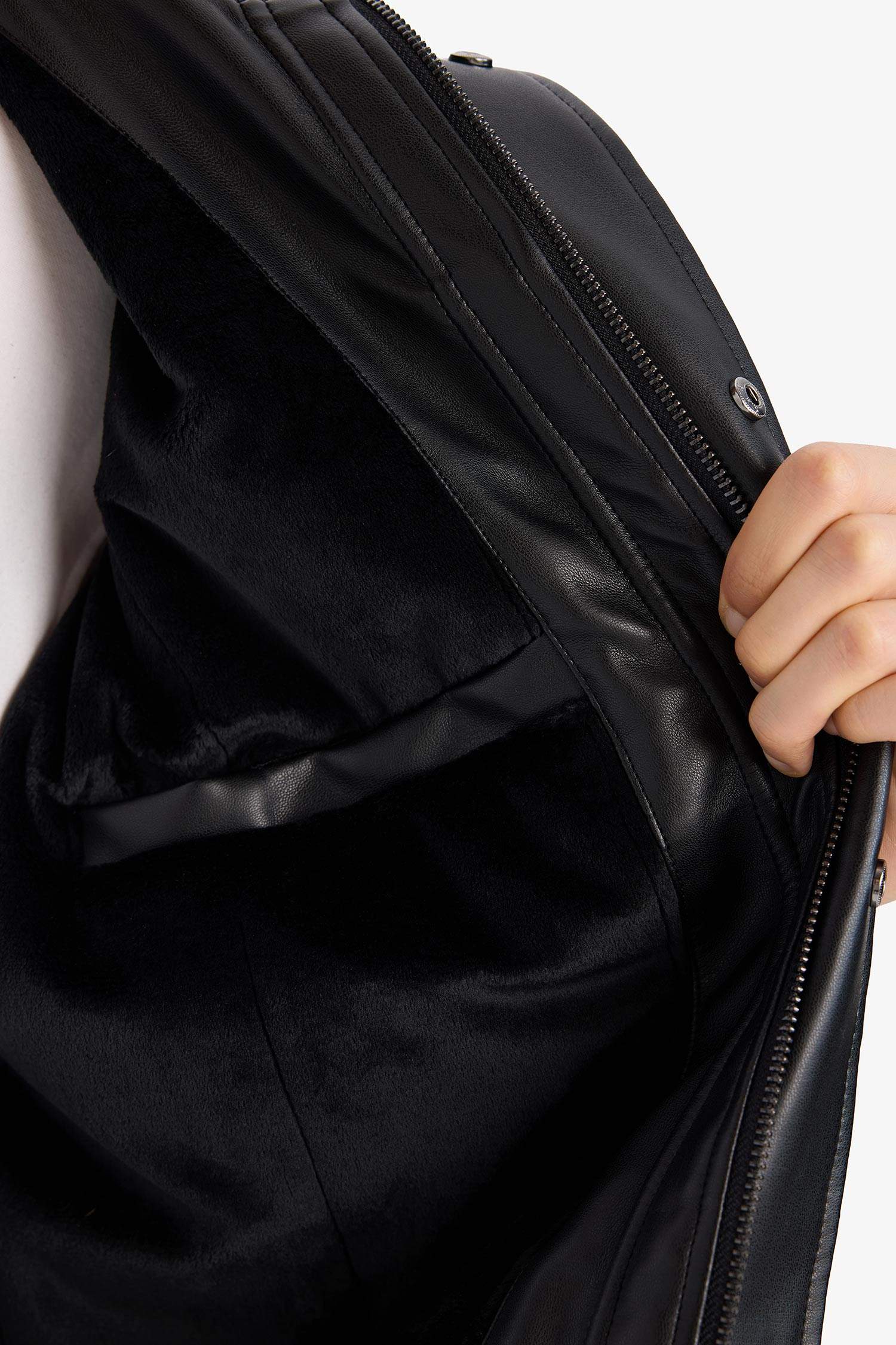 Oversize Fermuarlı Mont