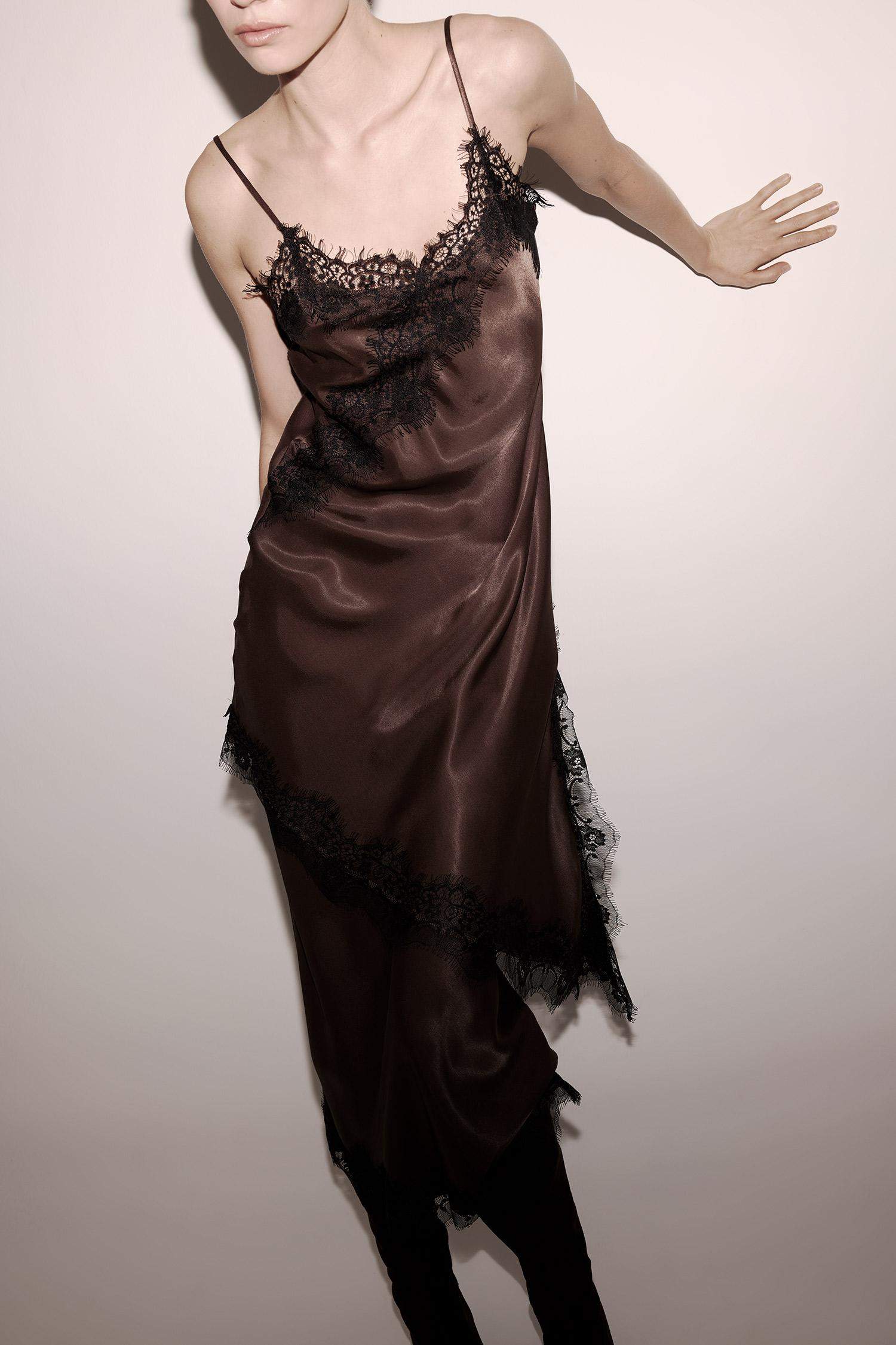 فستان ميدي ستان كت بياخة V