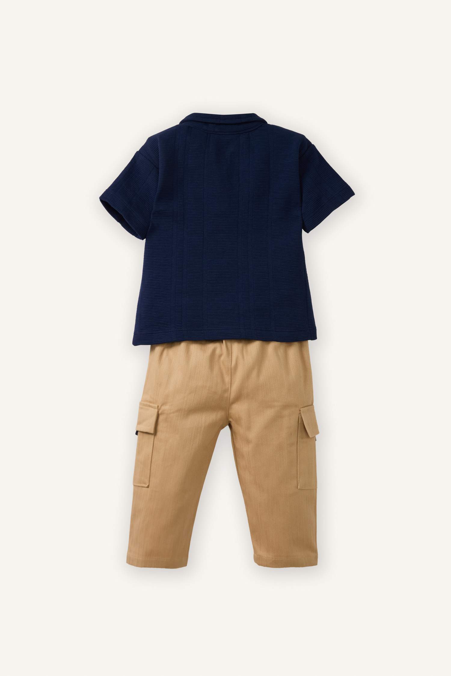 2 piece Regular Fit Apache Neck Set