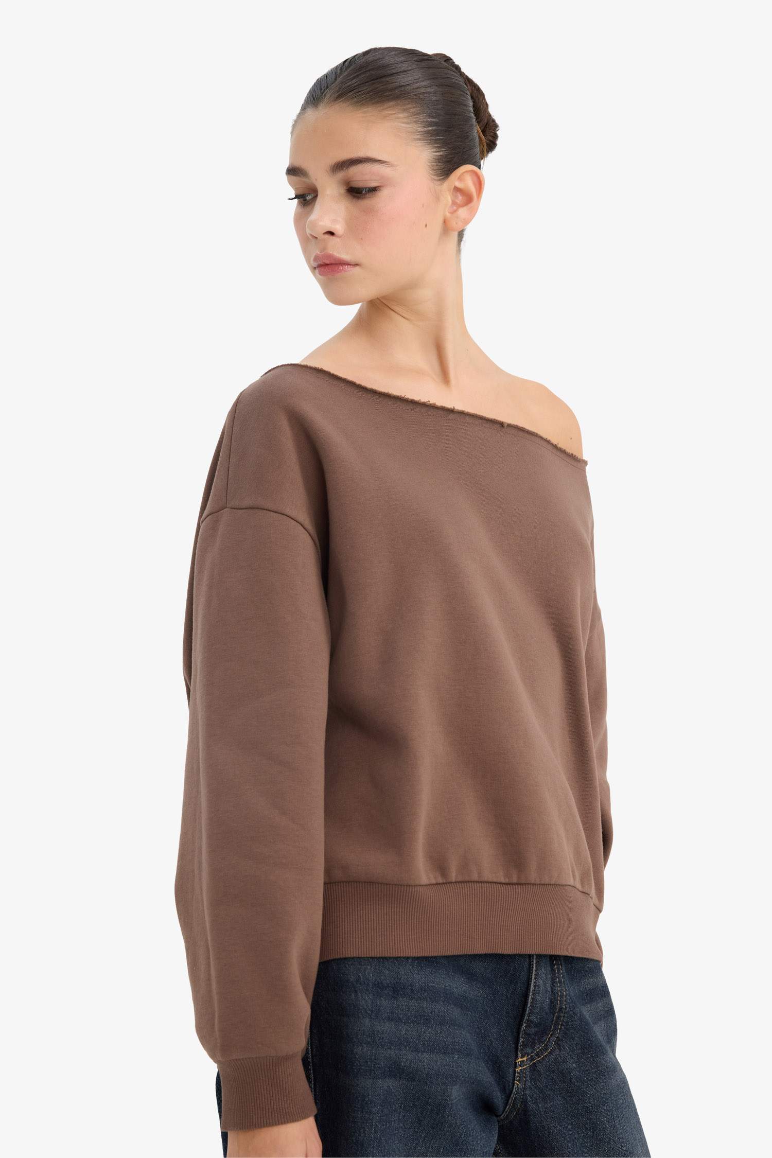 Oversize Geniş Kalıp Omzu Açık Kalın Sweatshirt