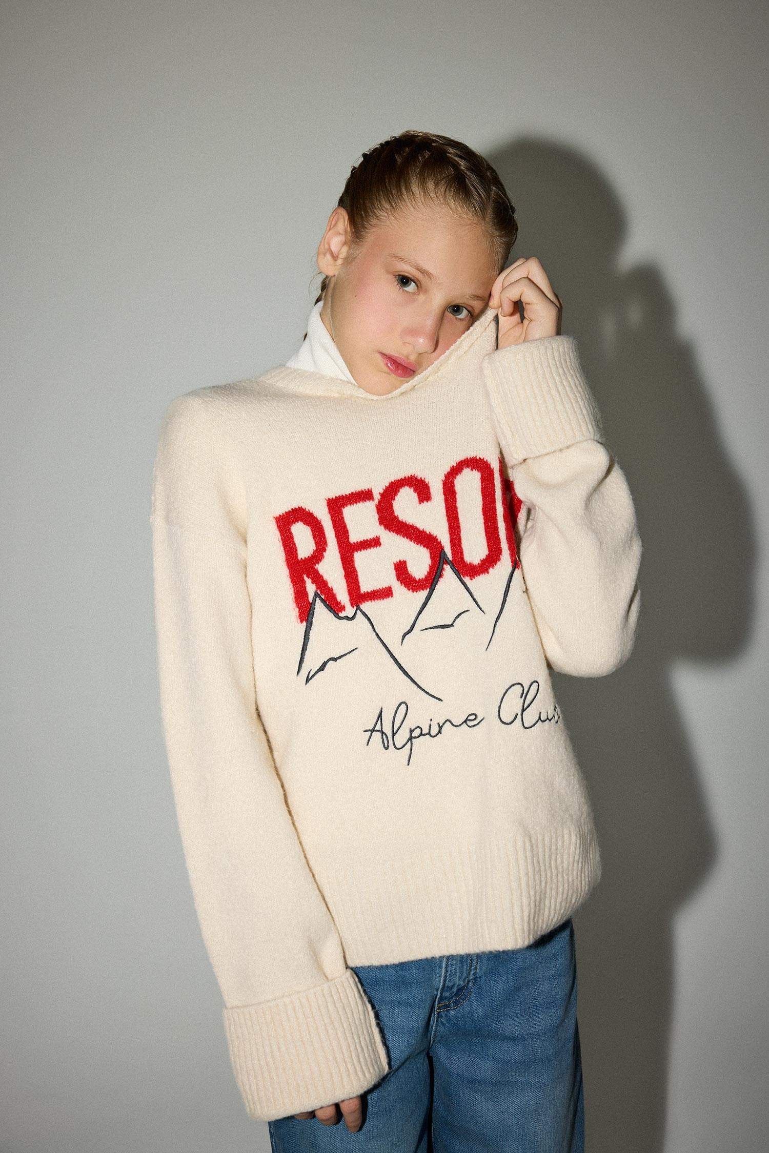Girl Regular Fit Crew Neck Pullover