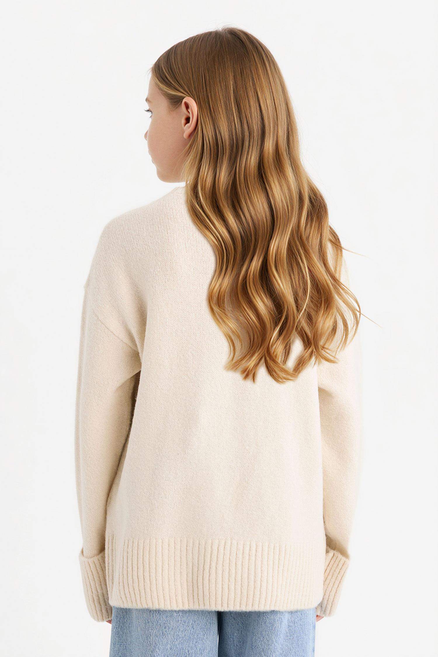 بلوز تريكو بناتي قصة عادية بياخة مستديرة