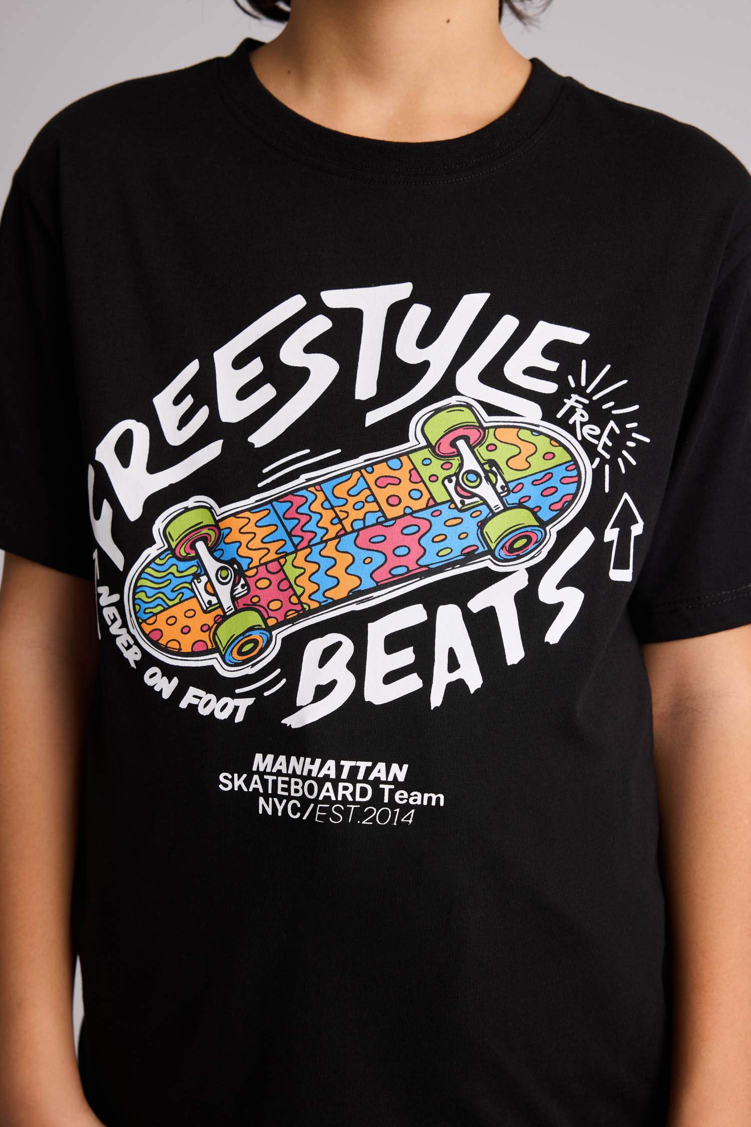 Ұлдарға арналған New Regular Fit дөңгелек жағалы суретті қысқа жеңді футболка