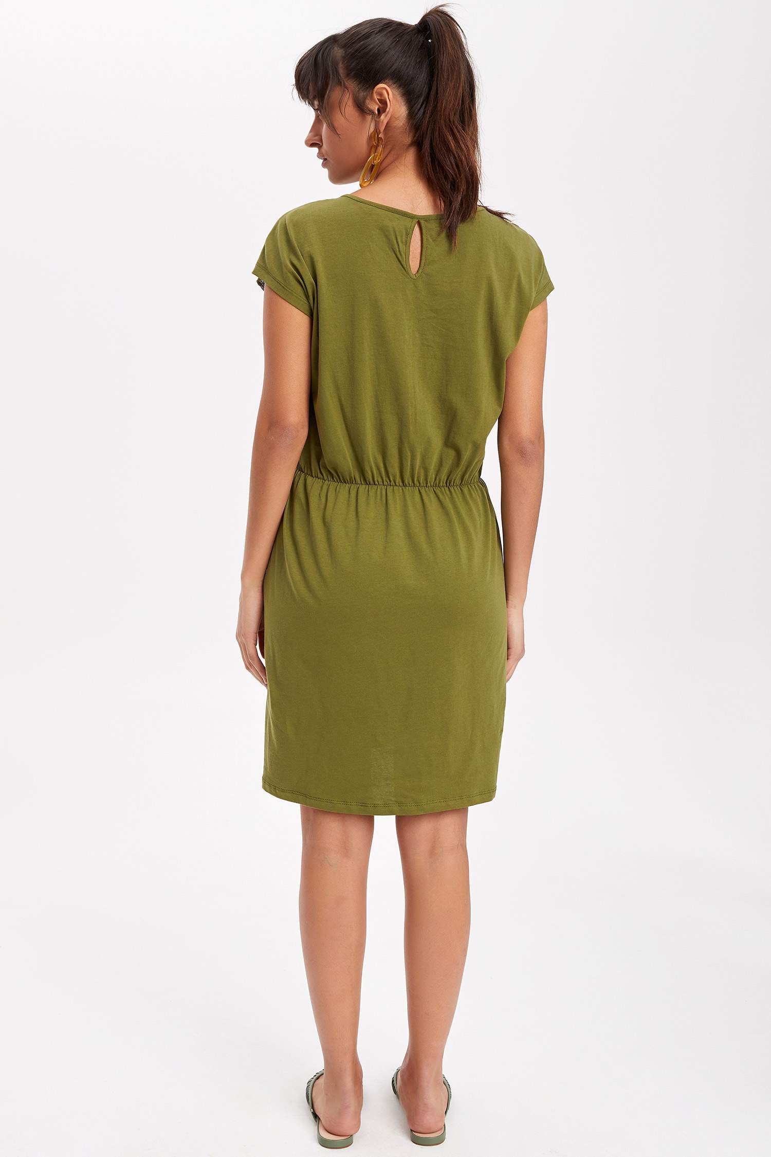 Defacto Dantel Detaylı Elbise. 4