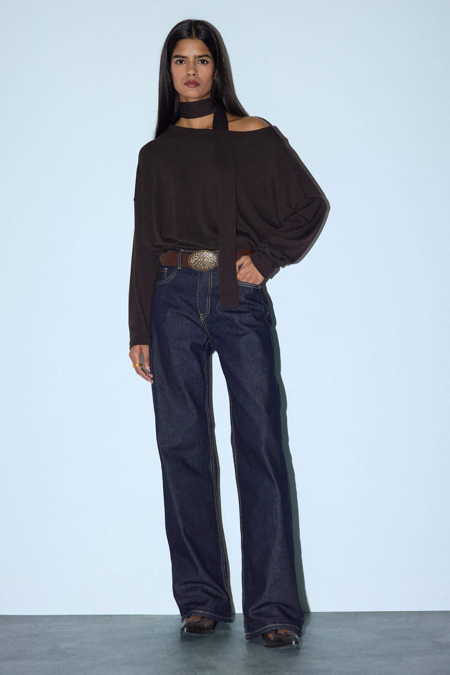 Loose Fit Kayık Yaka Tişört