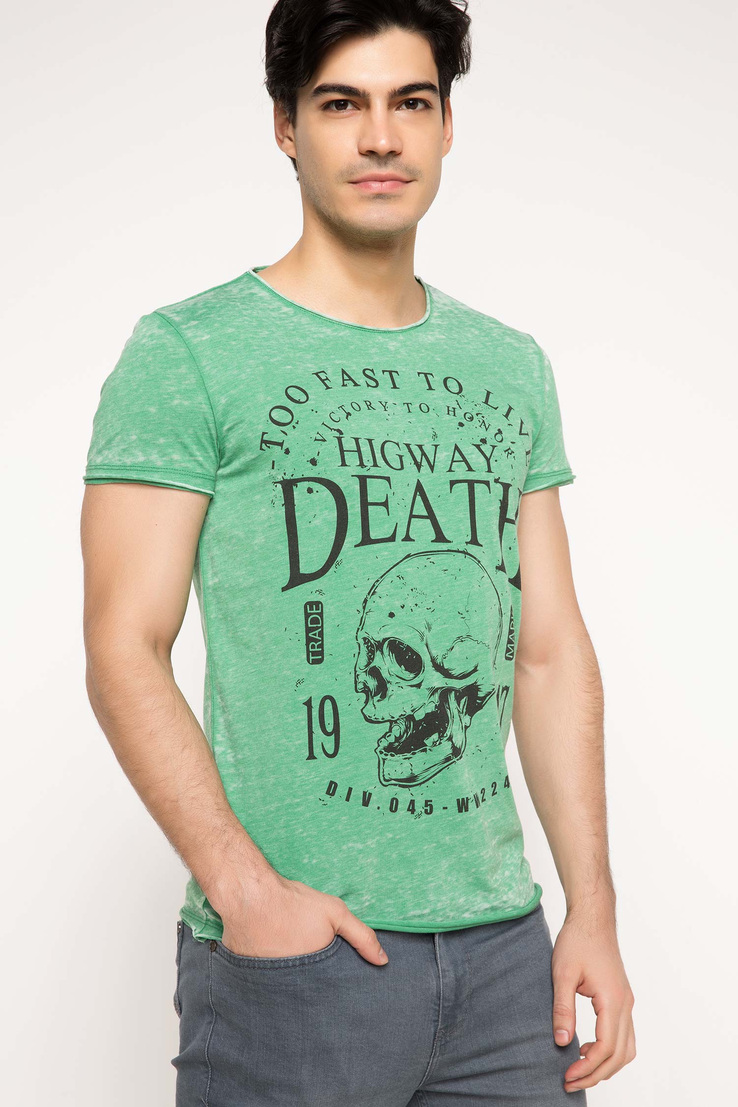 Defacto Kuru Kafa Baskılı T-shirt. 1
