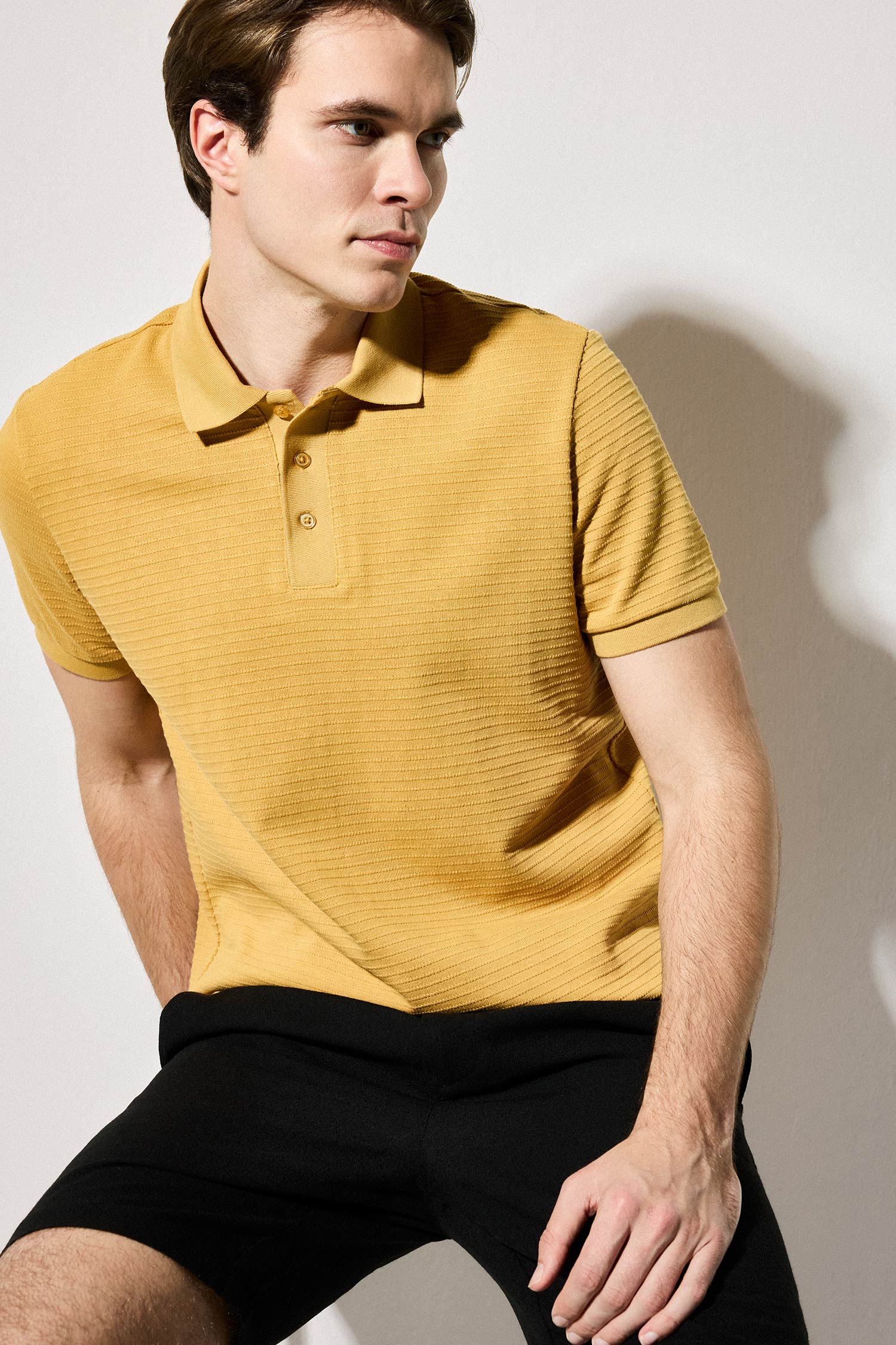 DeFacto Pamuklu Regular Fit Kısa Kollu Polo Tişört