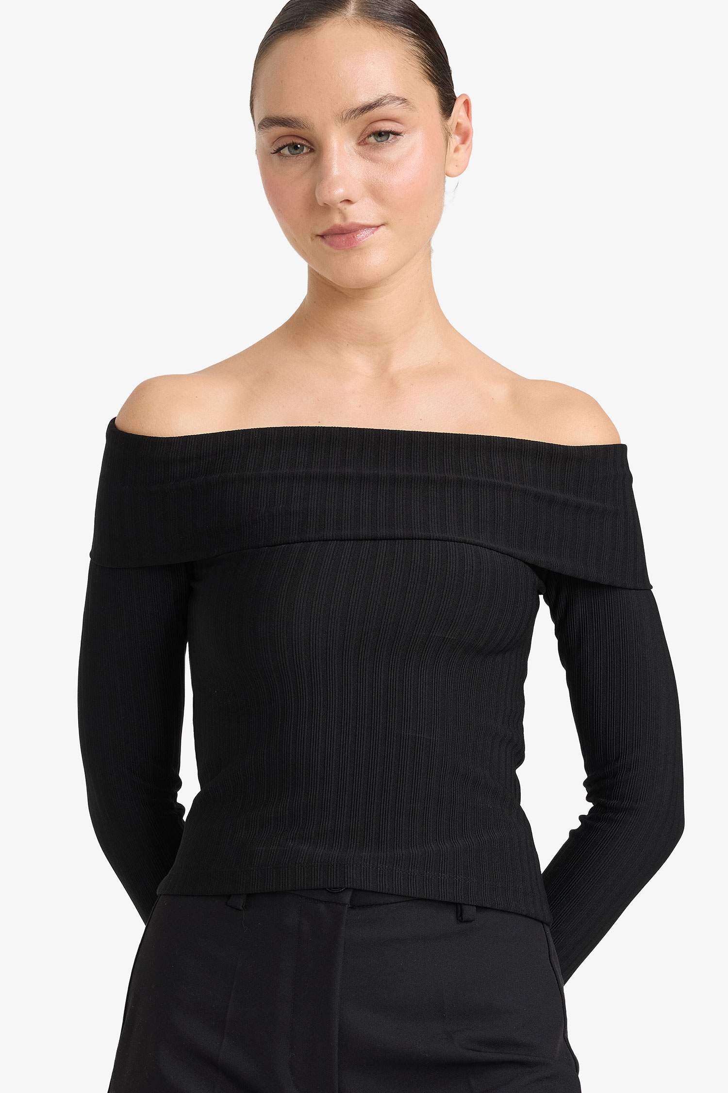 تيشيرت ردن طويل قطن سليم فيت بكتف واحد