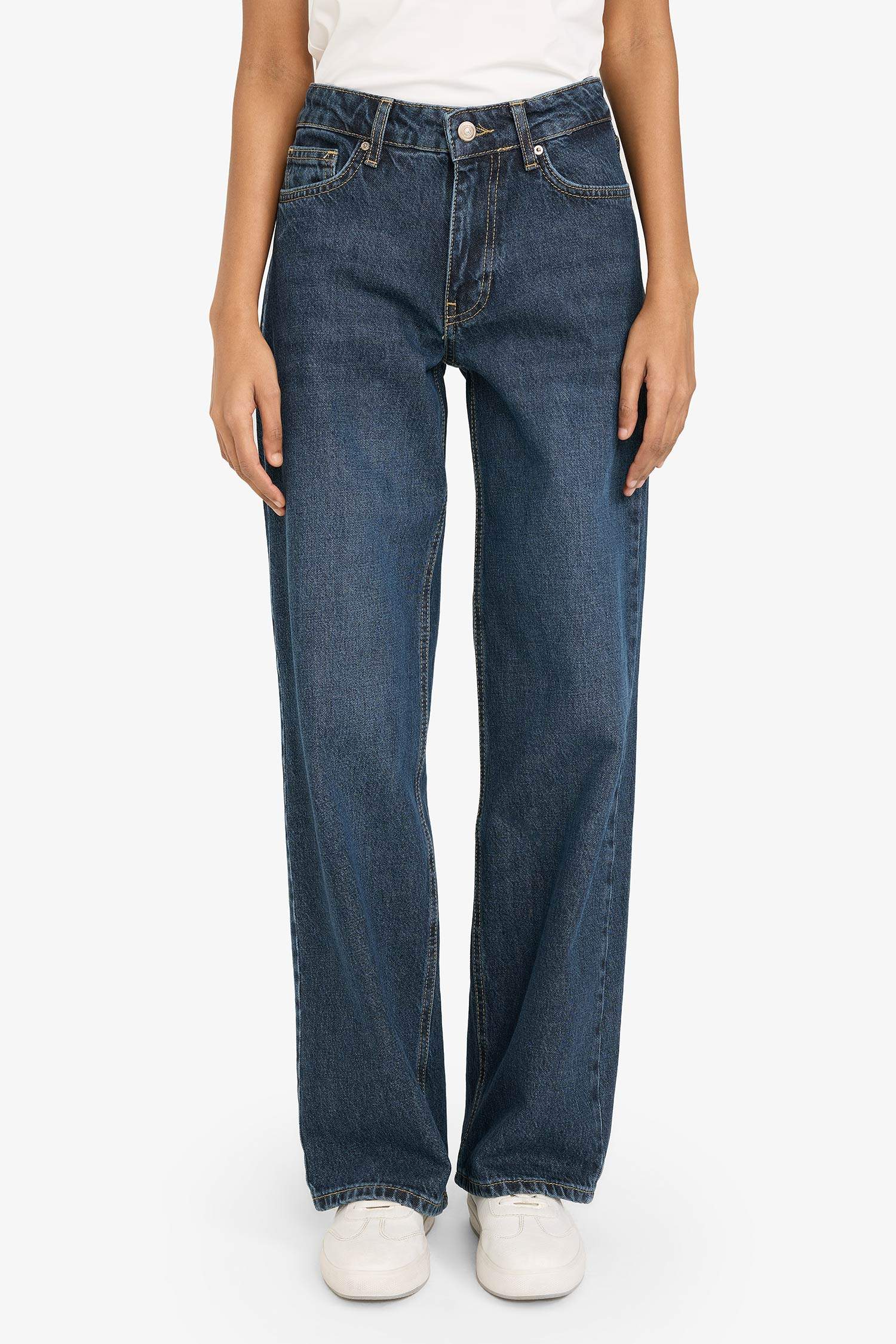 Düşük Bel Uzun Jean Yıkamalı Pantolon