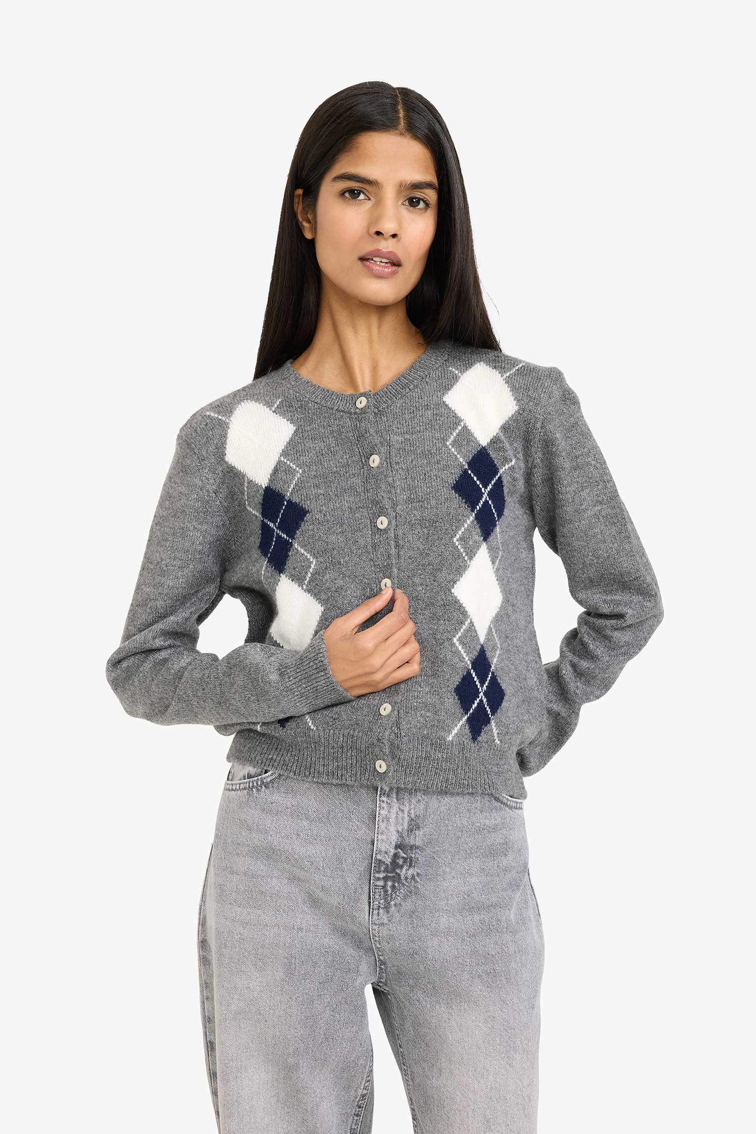 جاكيت صوف قصة عادية منقوش