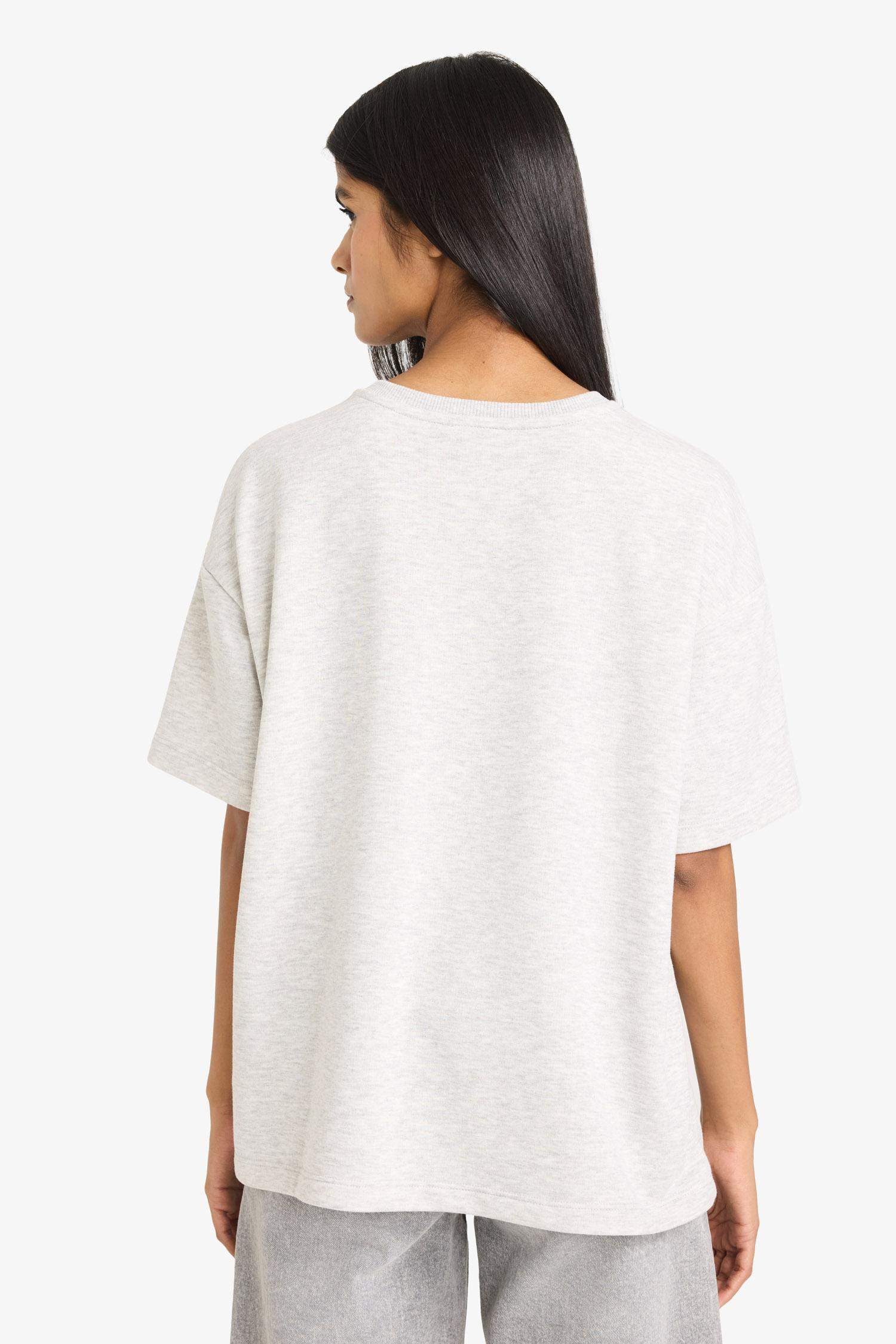 تيشيرت نص كم تقيل اوفر سايز ورقبة مستديرة