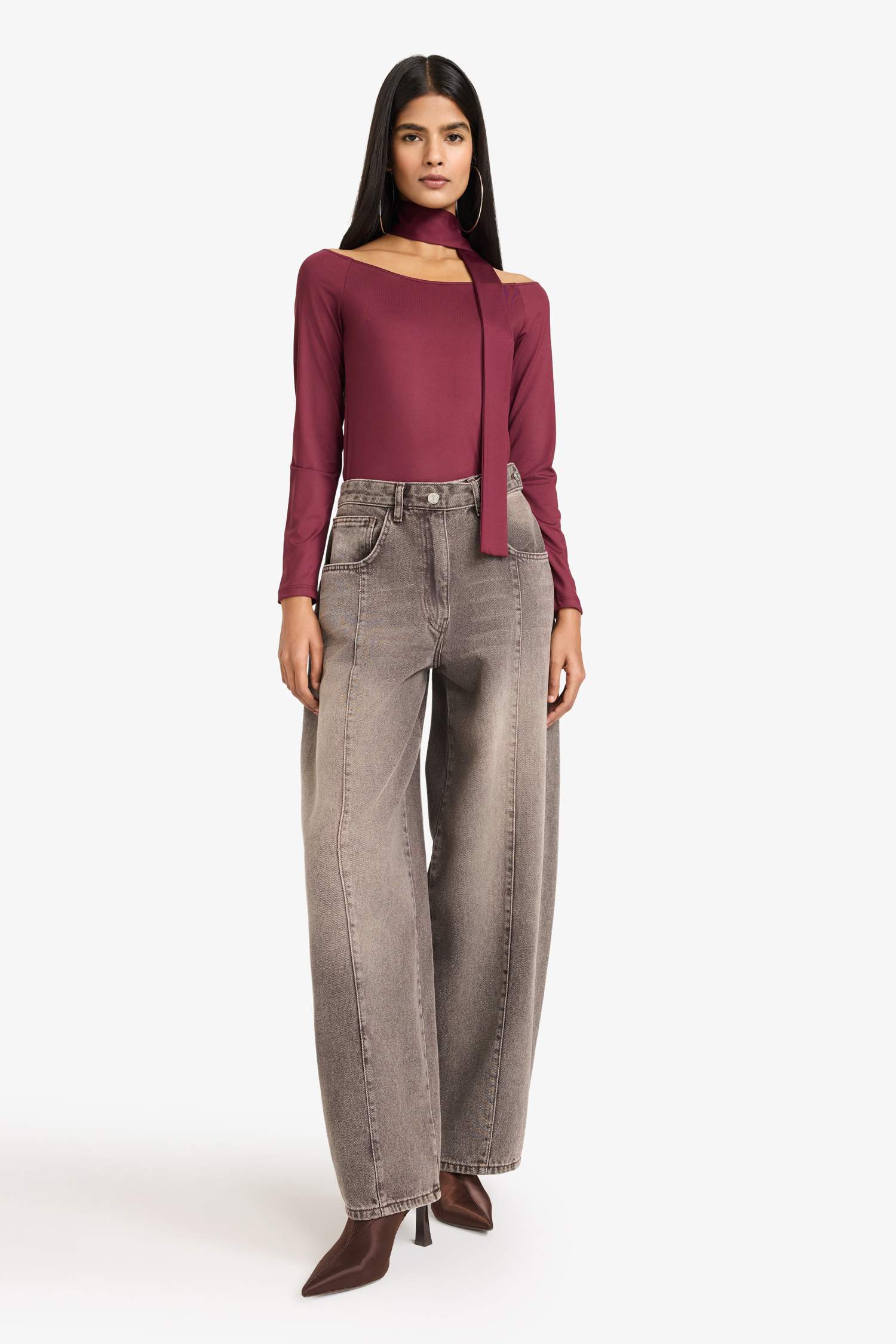 Fitted Kayık Yaka Şal Detaylı Tişört