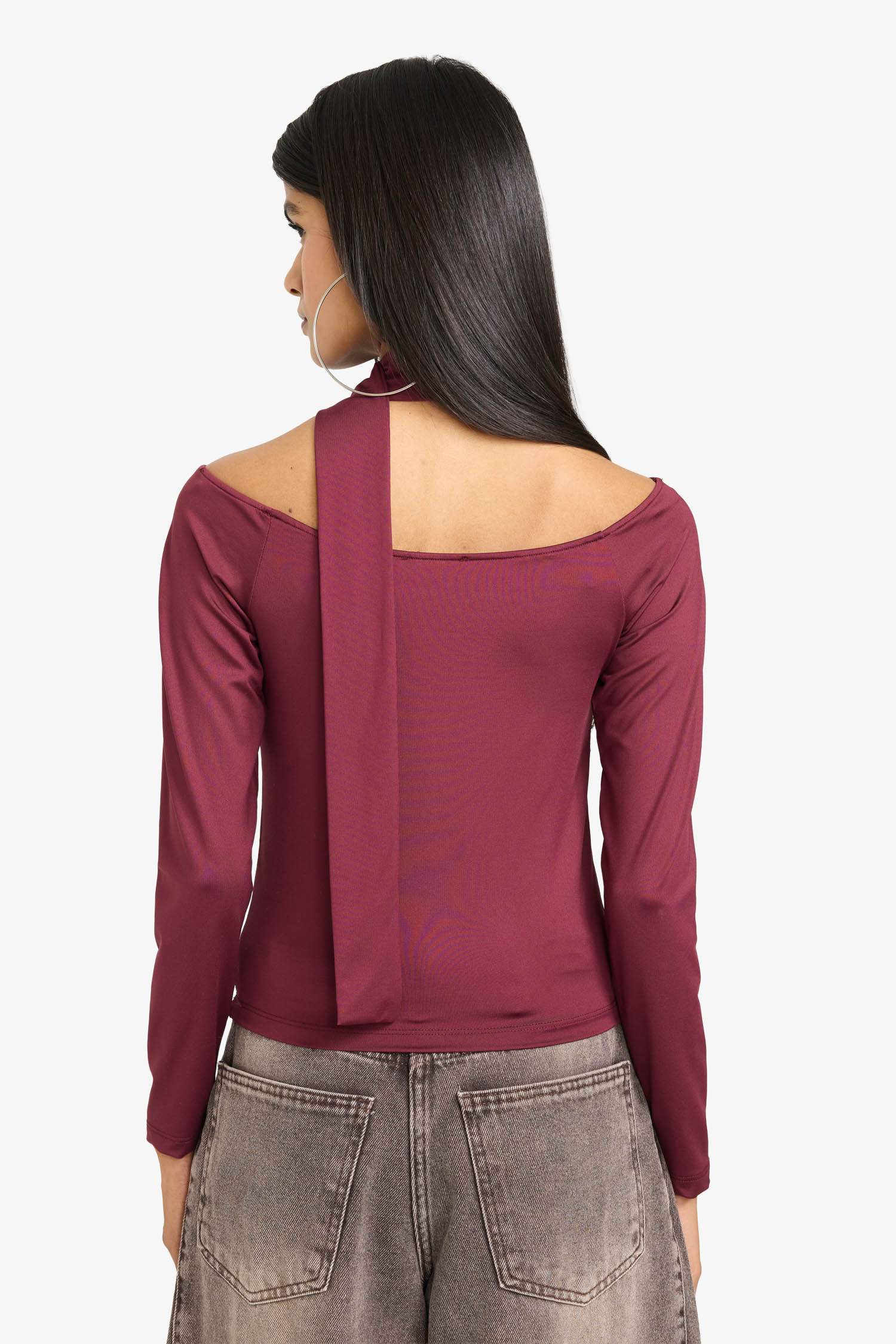 Fitted Kayık Yaka Şal Detaylı Tişört