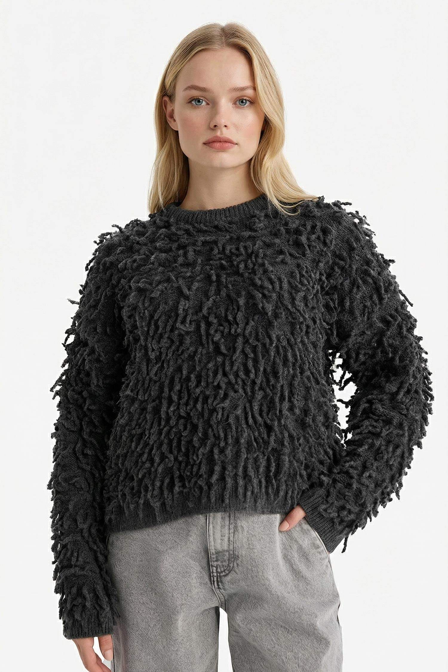 Regular Fit Bisiklet Yaka Püsküllü Triko Kazak