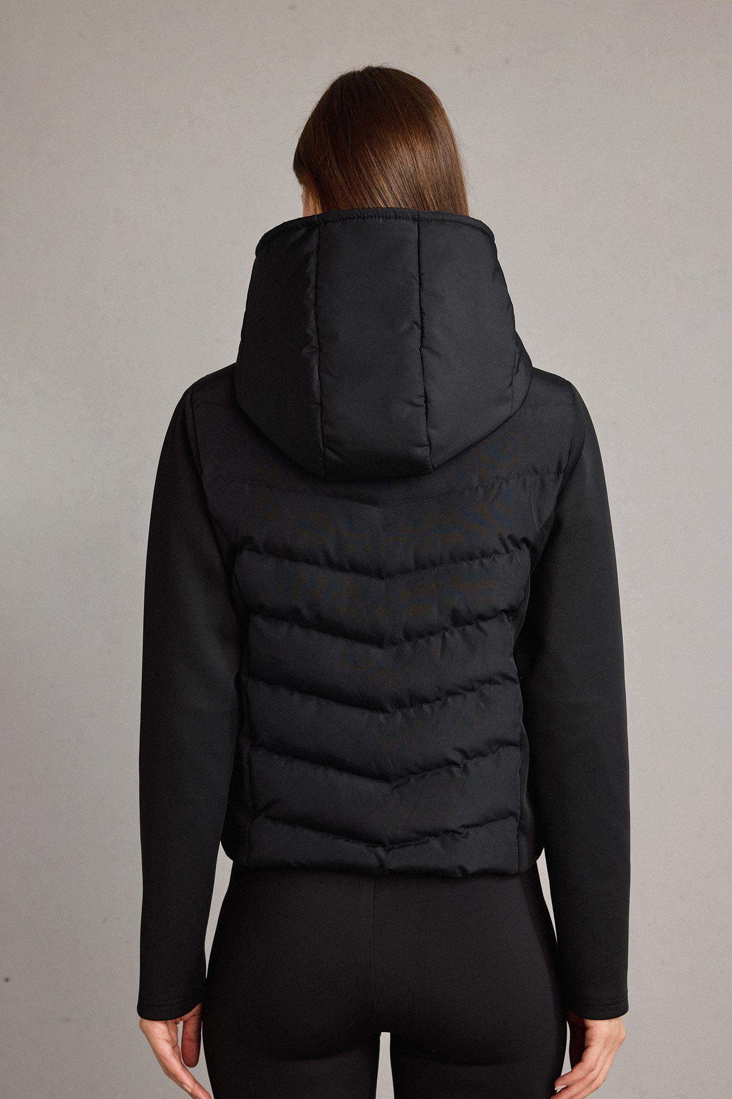 Rüzgar Geçirmez Regular Fit Kapüşonlu Fermuarlı Mont