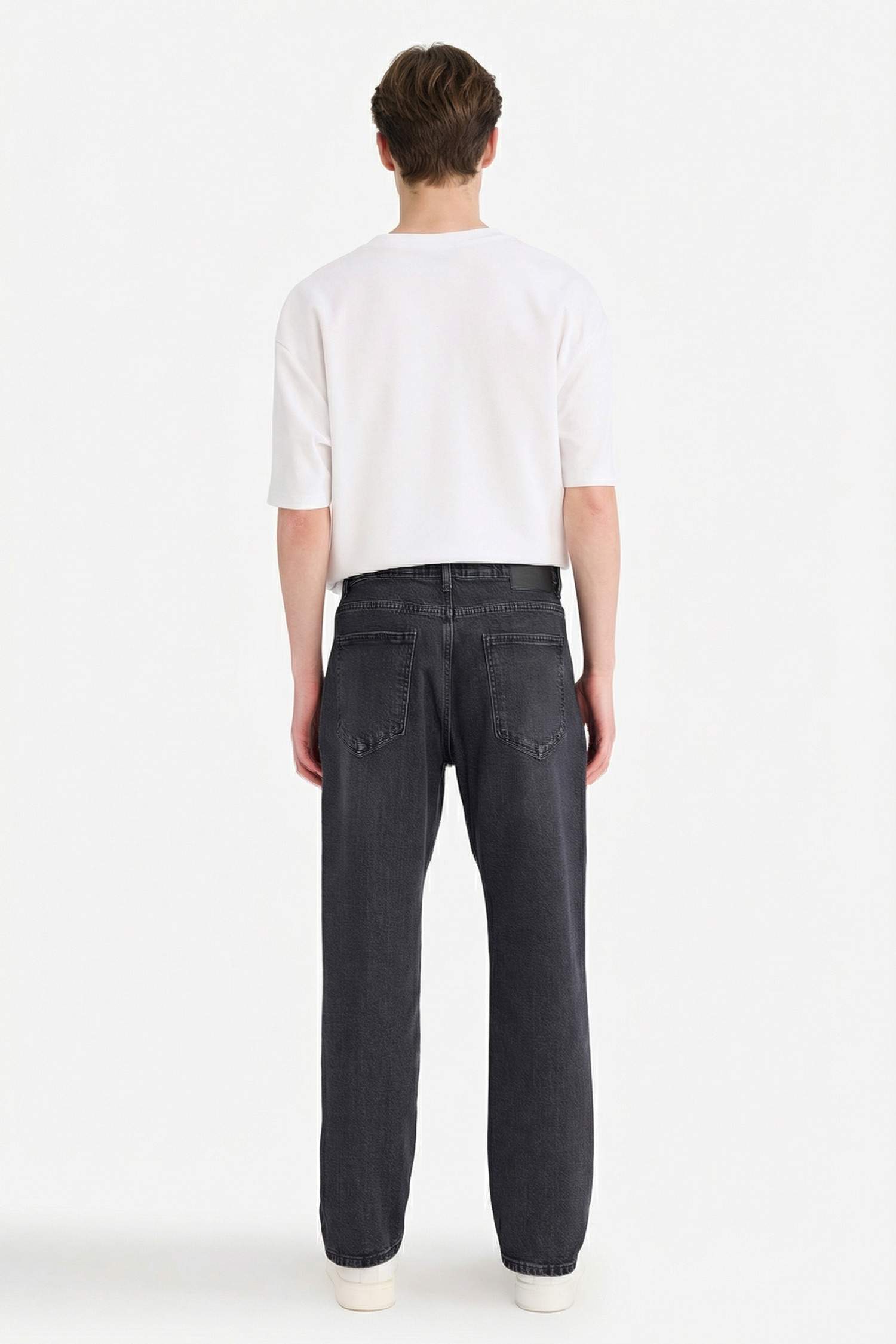 Straight Fit Düz Paça Jean Pantolon