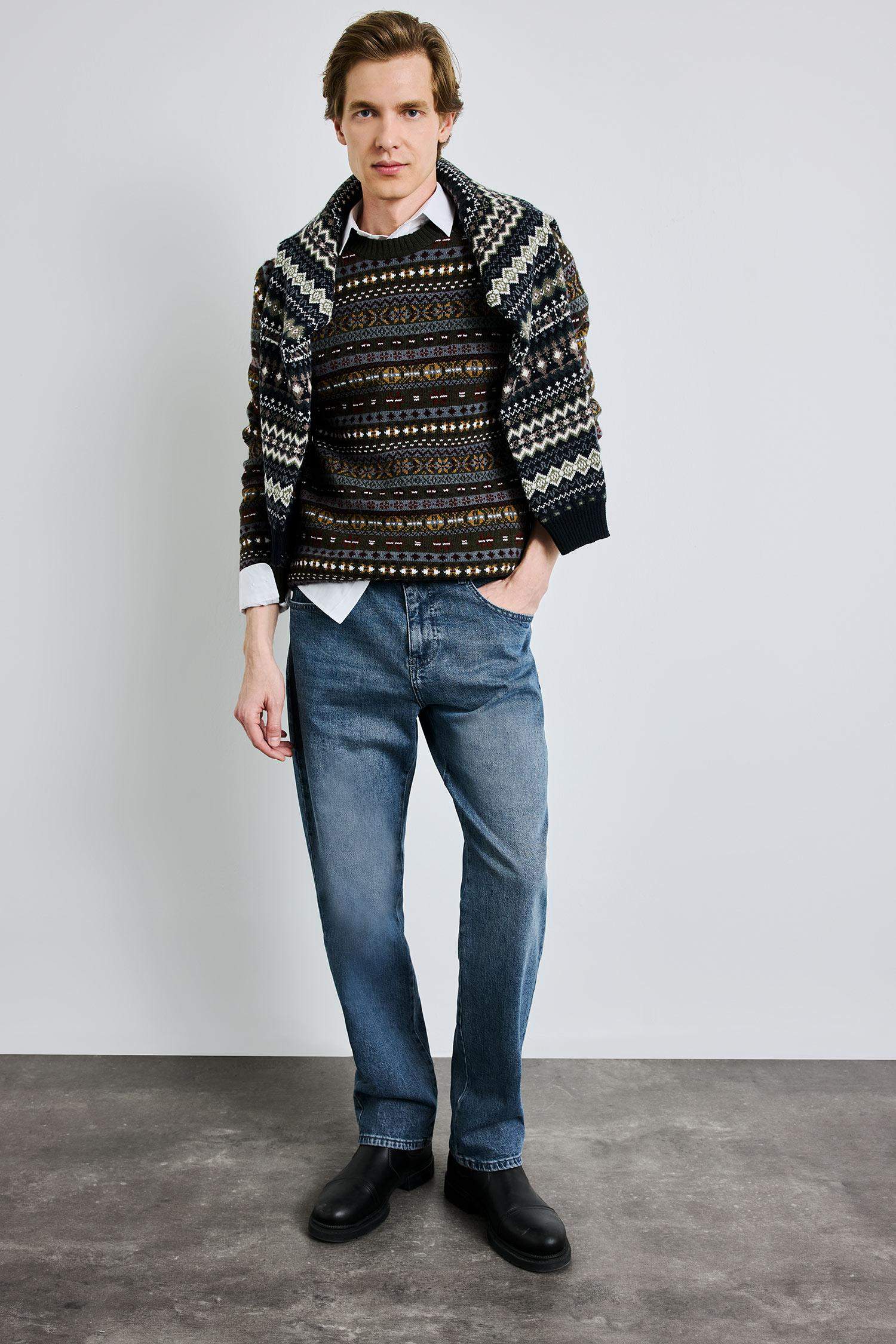 Straight Fit Düz Paça Jean Pantolon