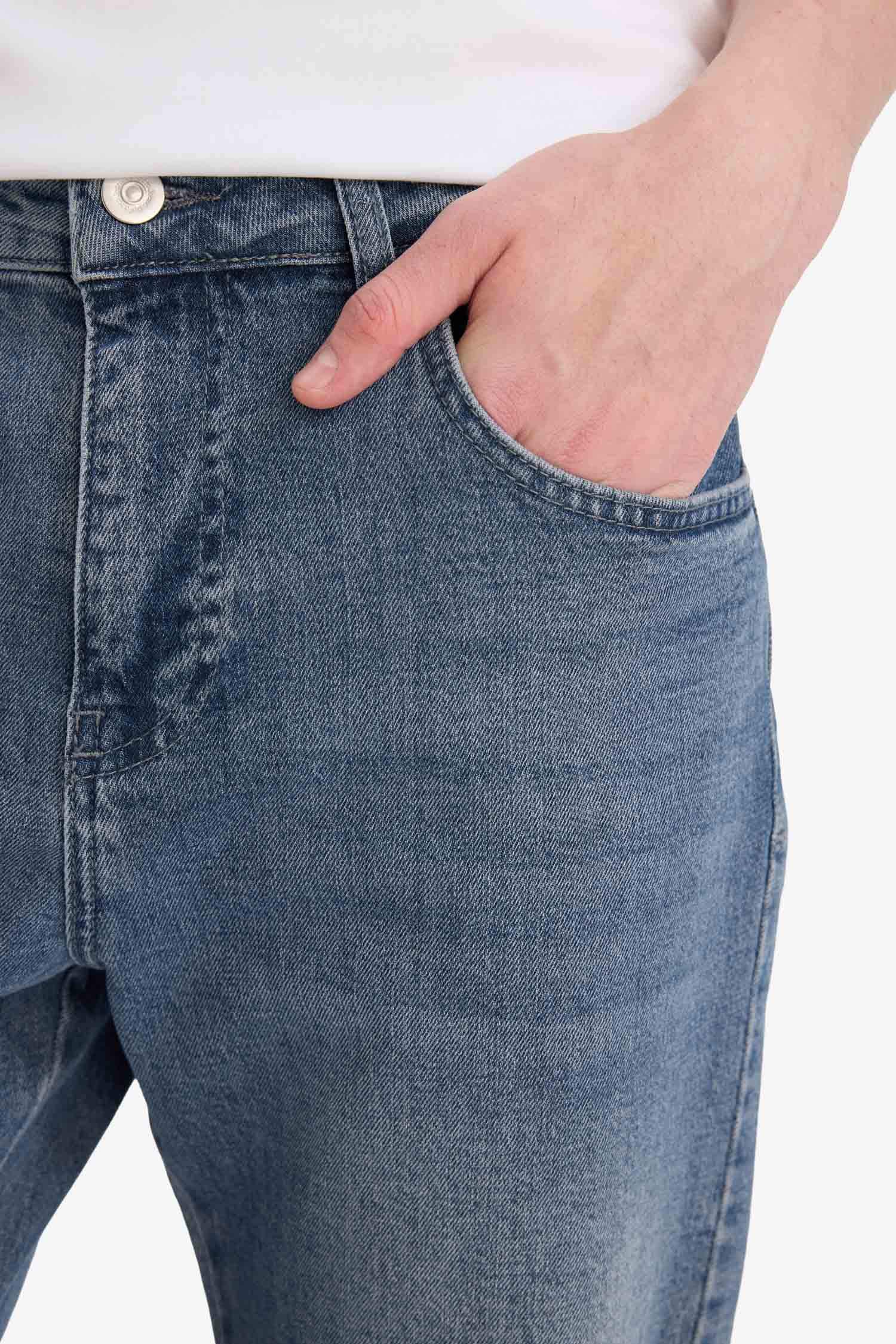 Straight Fit Düz Paça Jean Pantolon