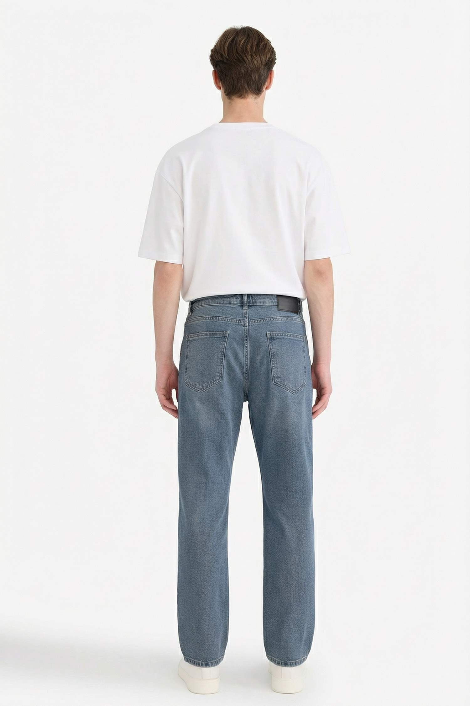 Straight Fit Düz Paça Jean Pantolon