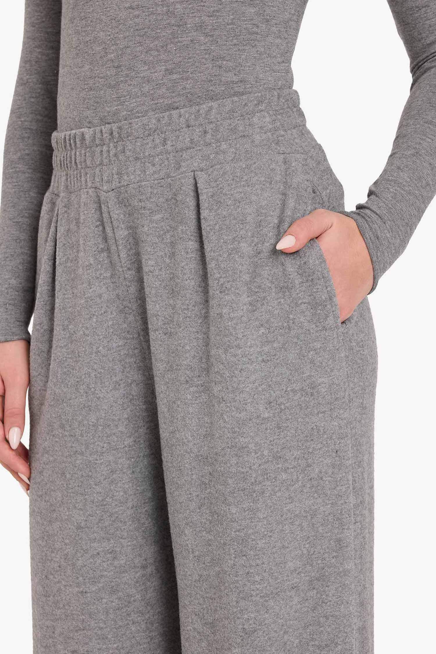 بنطرون وايد ليج برجل واسع ملمس ناعم