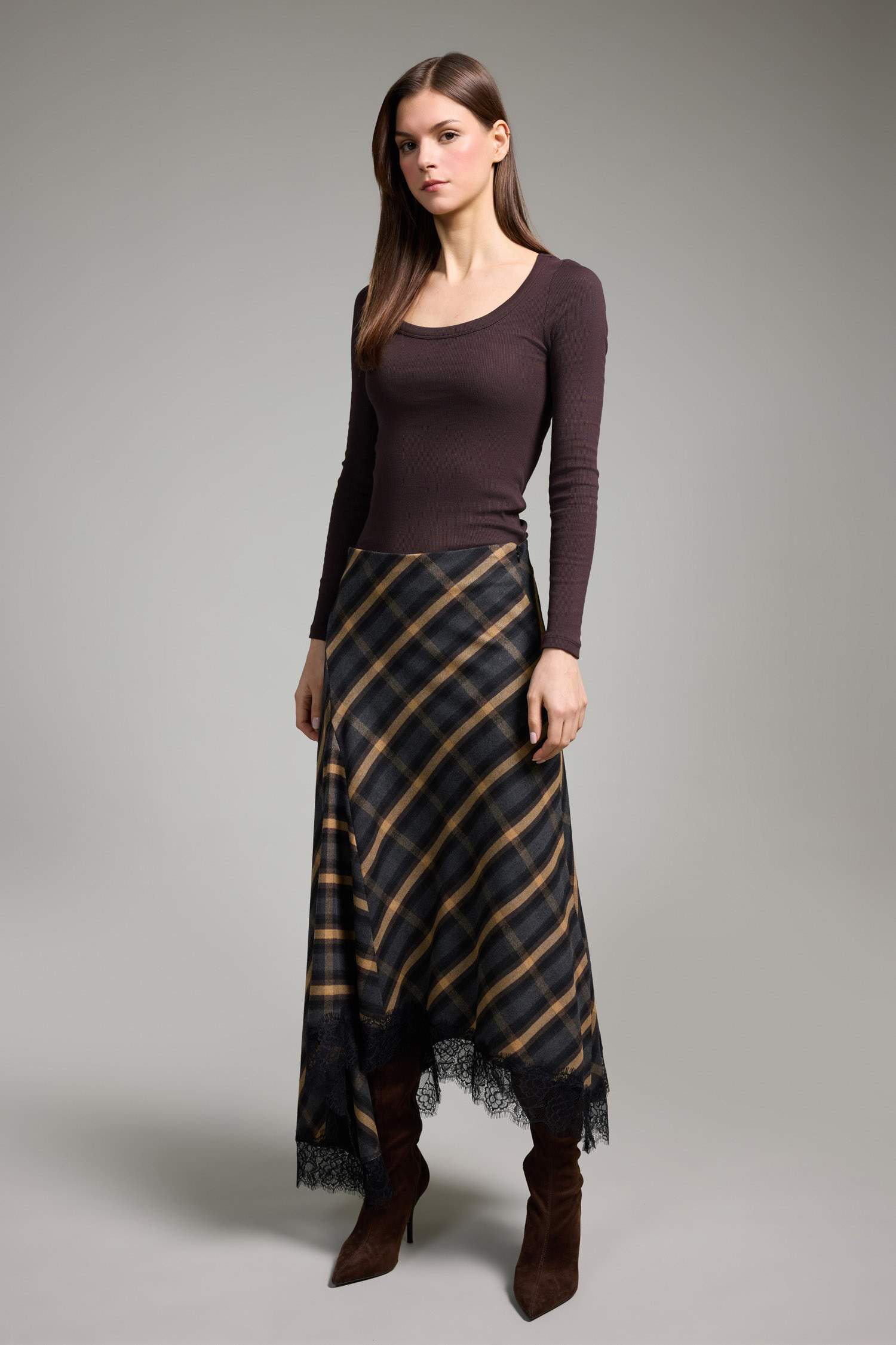 Slım Fıt Dar Kesim Yuvarlak Yaka Basıc Düz Fitilli Kaşkorse Uzun Kollu Tişört