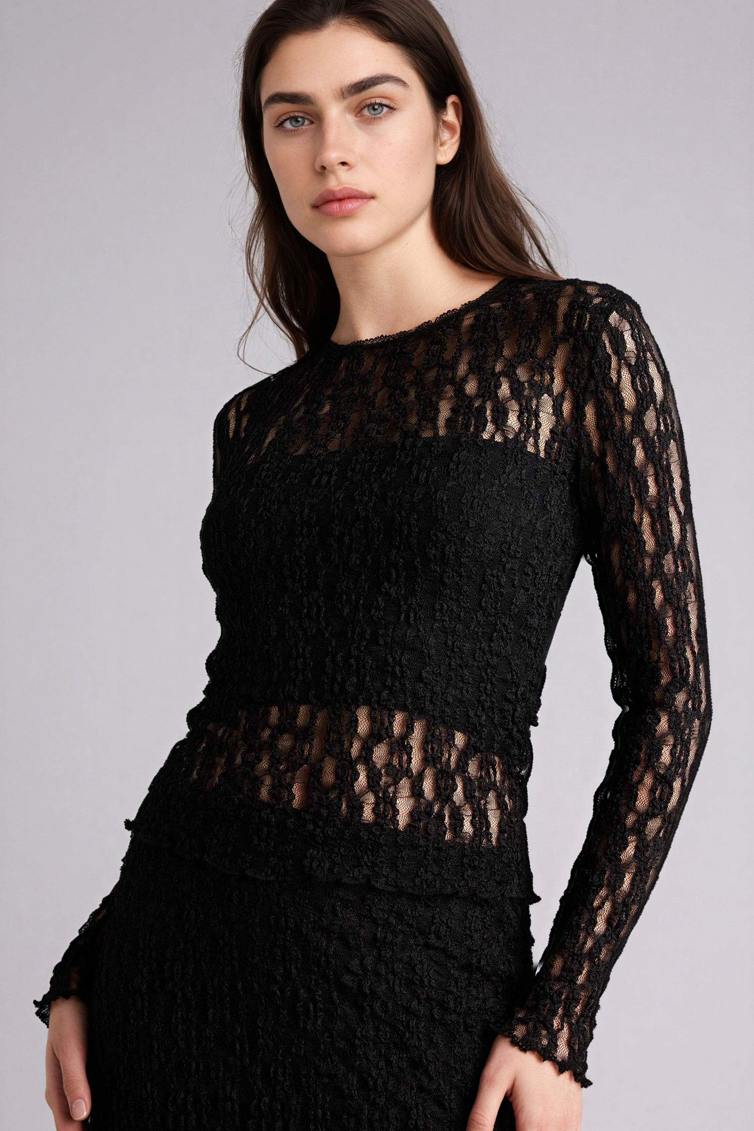 Fitted Crew Neck Lace Long Sleeve T-Shirt