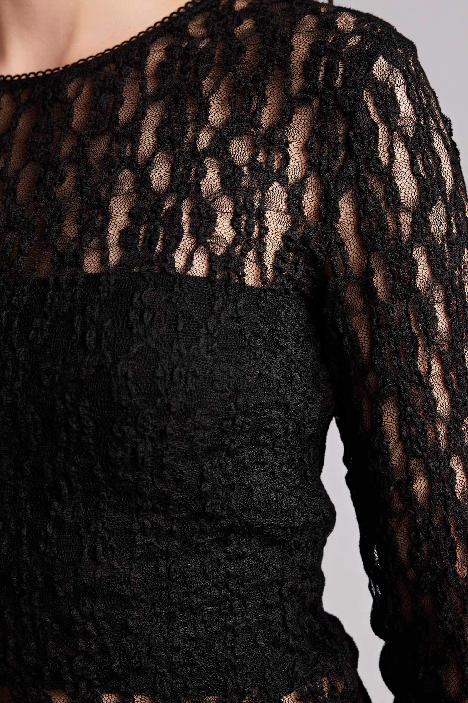 تيشيرت كم طويل دانتيل مخصر برقبة مستديرة