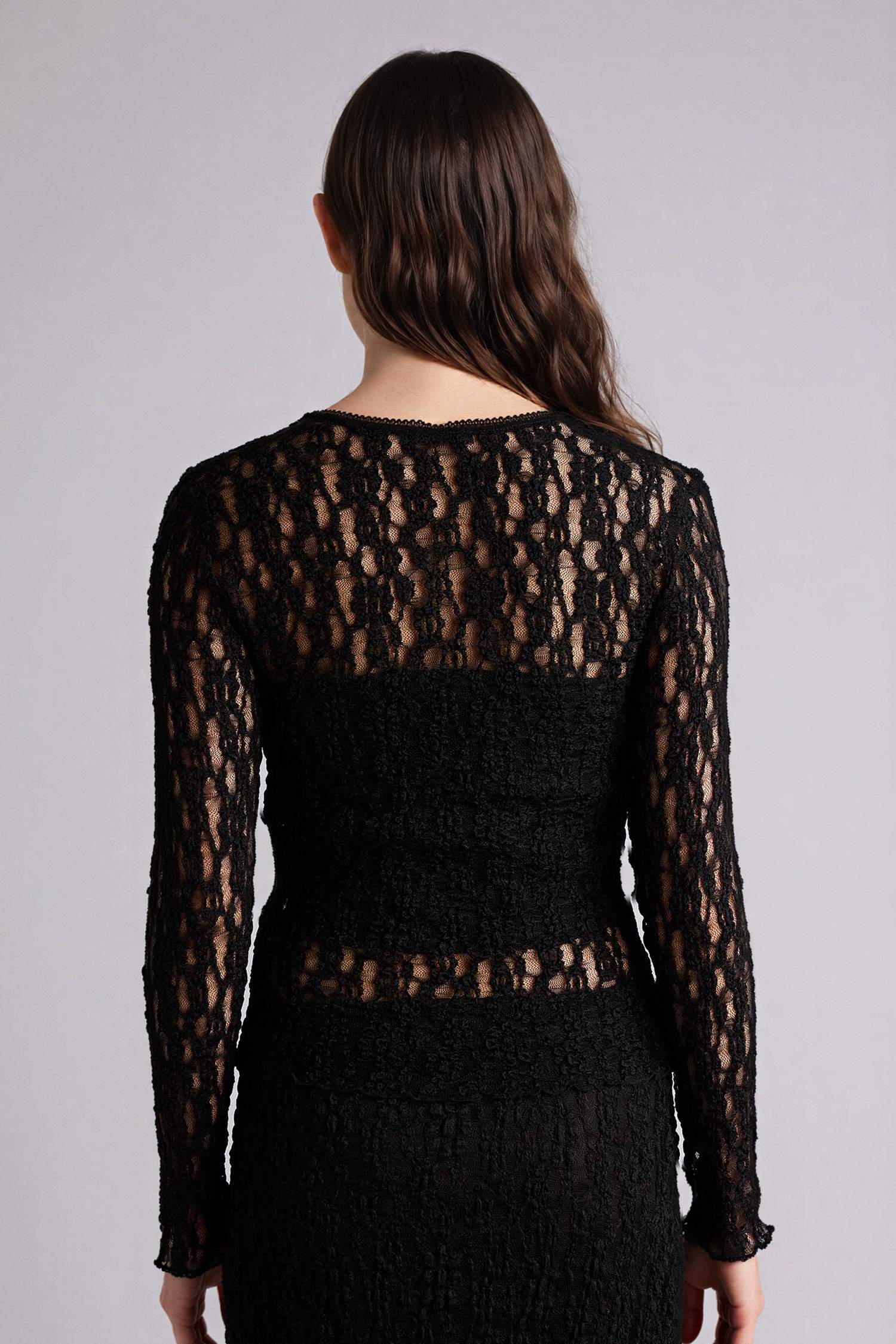 تيشيرت كم طويل دانتيل مخصر برقبة مستديرة