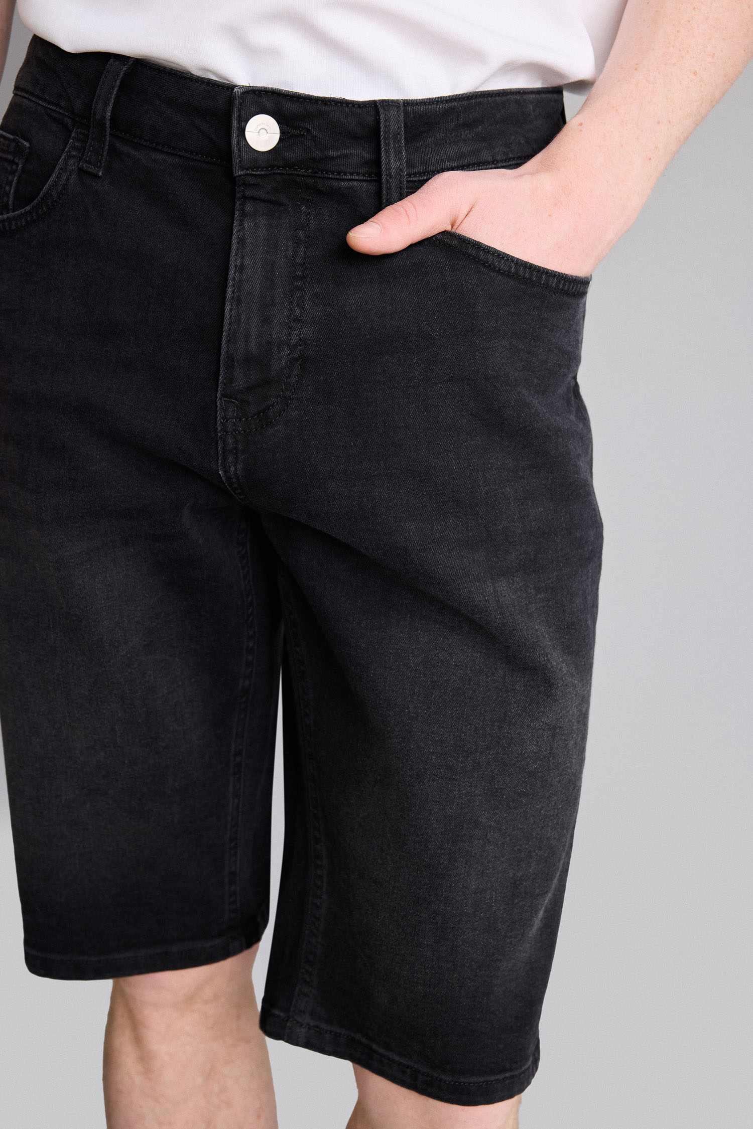DeFacto Regular Fit Bermuda Şort görsel 4