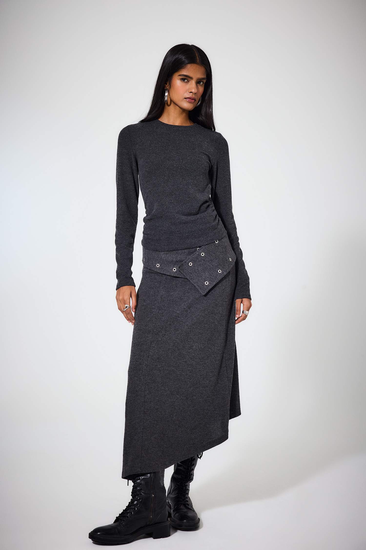 تنورة ميدي بقصة A وخصر عادي