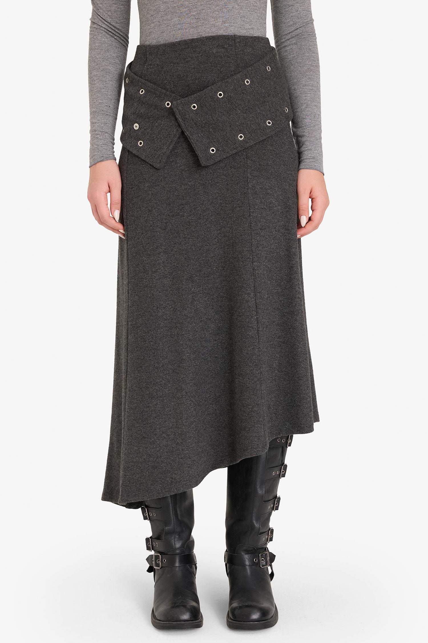 تنورة ميدي بقصة A وخصر عادي