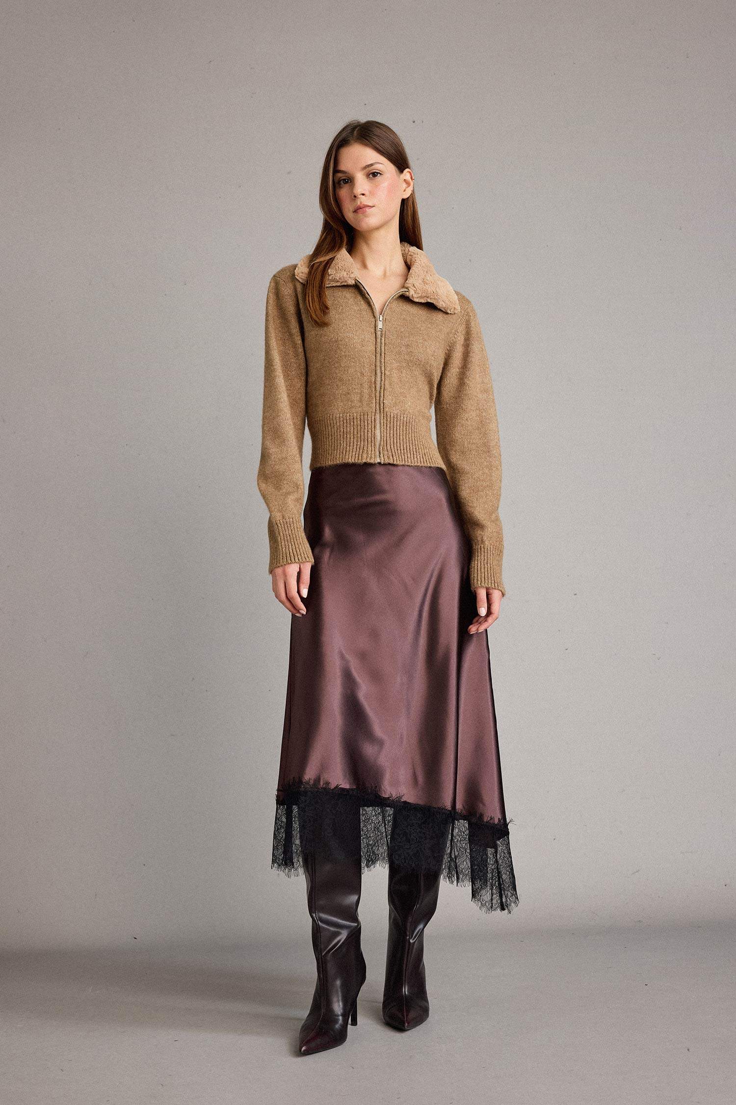 Slim Fit Faux Fur Collar Zippered Cardigan