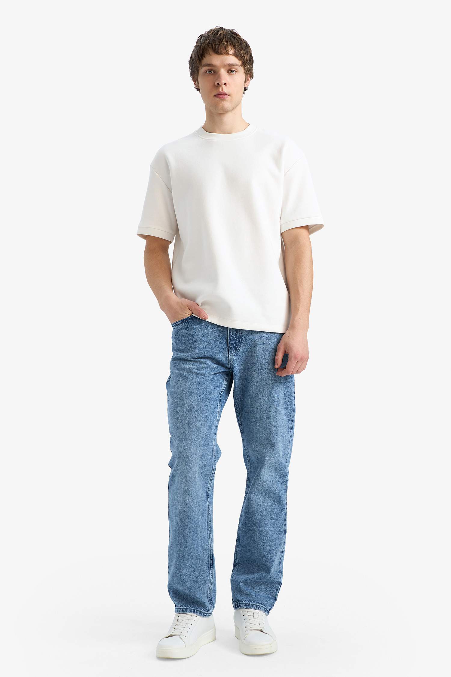 بنطلون جينز قصة مستقيمة ملمس ناعم