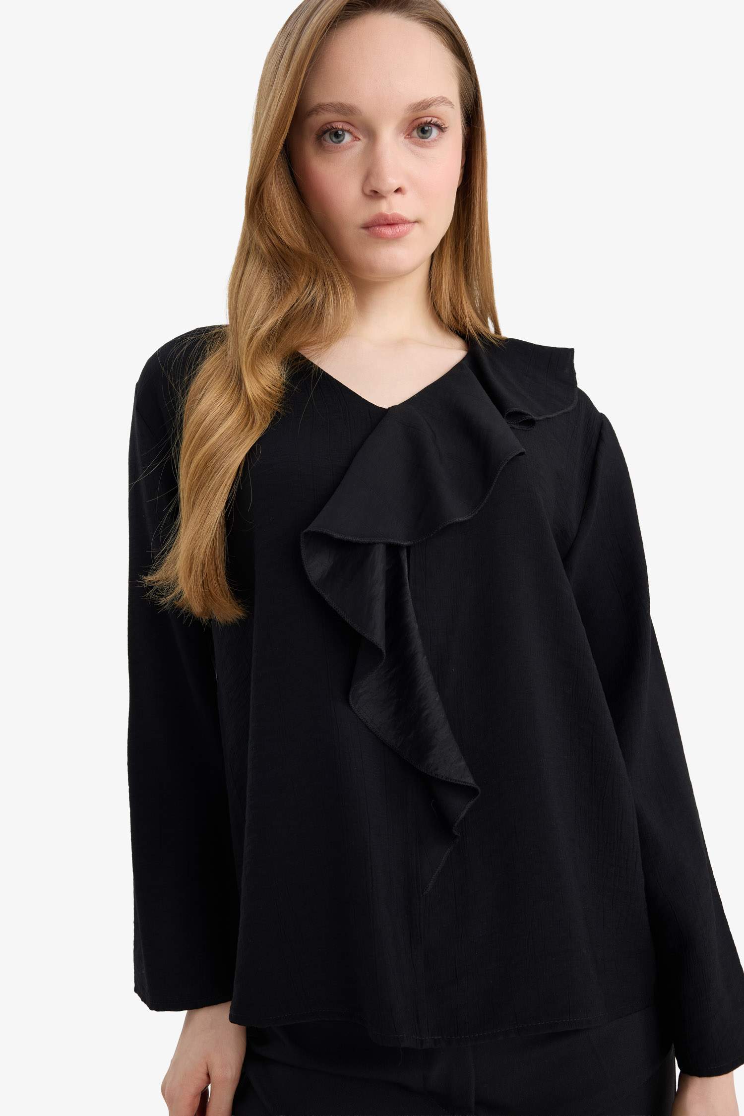 Relax Fit V-Neck Long Sleeve Blouse