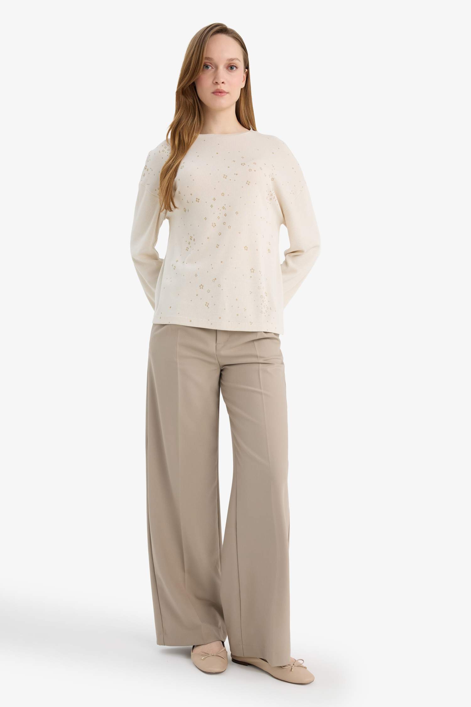 تيشيرت ردن طويل قصة مريحة وياخة مستديرة