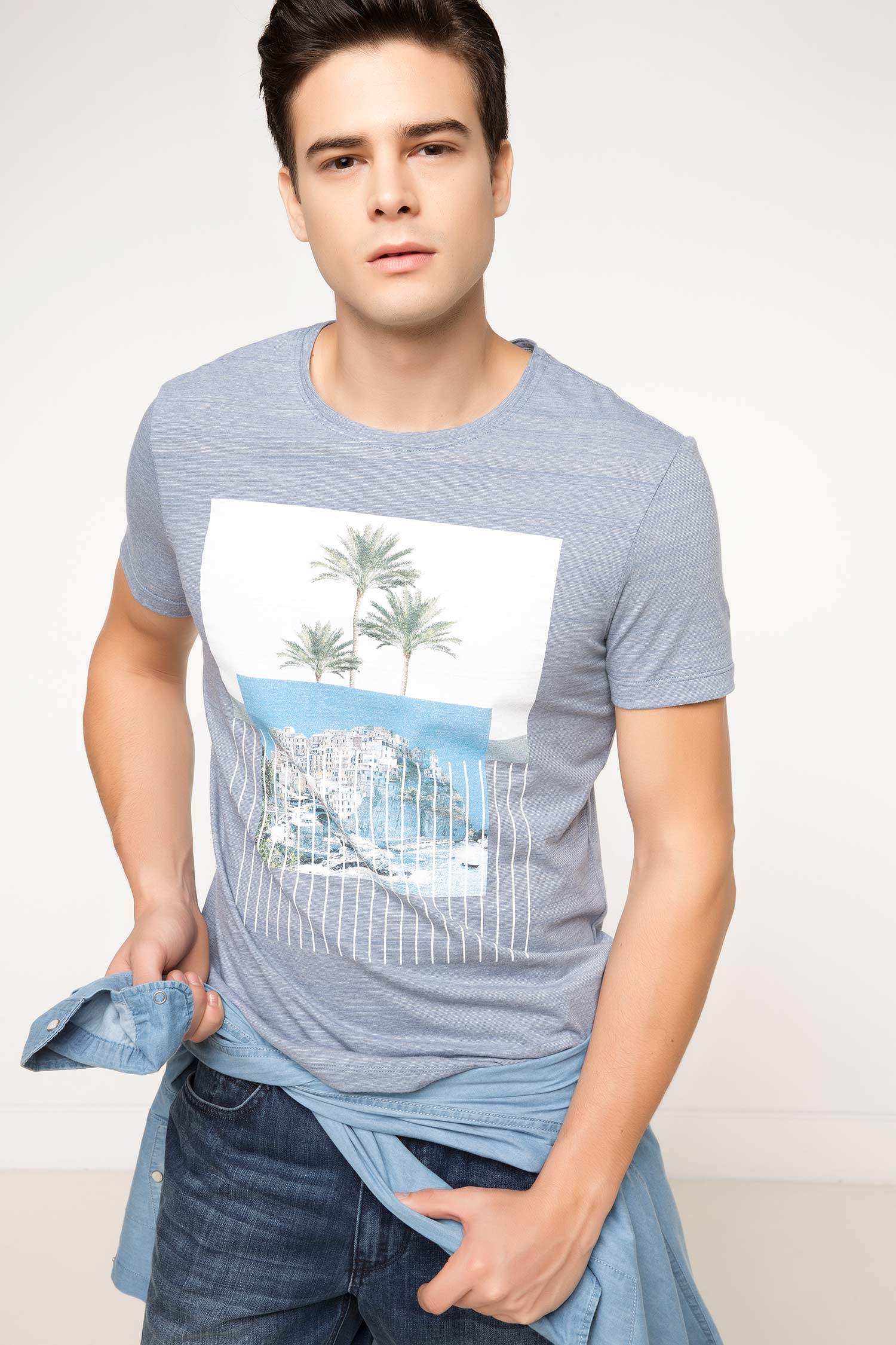 Defacto Kırçıllı Tropik T-shirt. 1