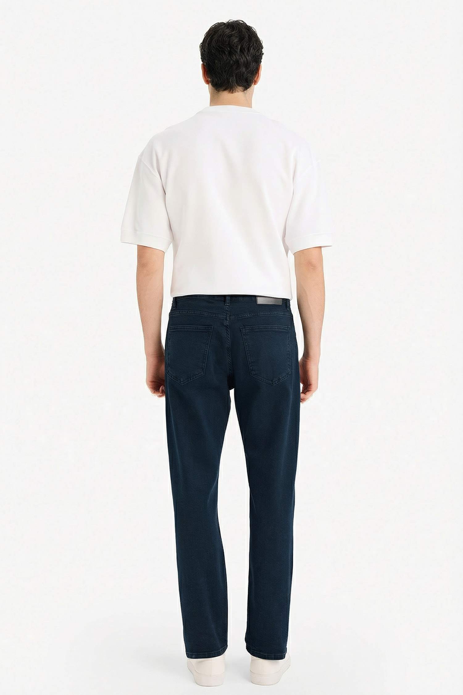 Tapered Fit Düz Paça Jean Pantolon